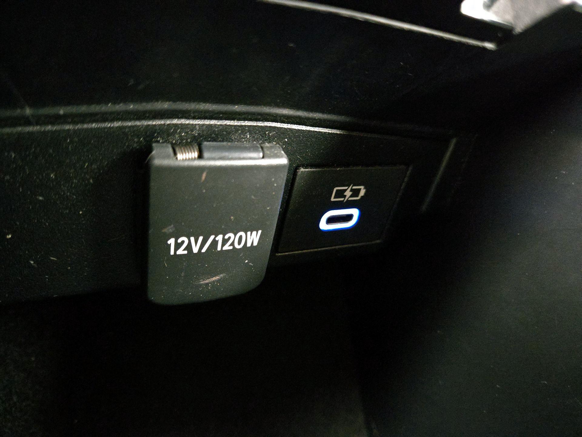 Thumbnail: 2022 Toyota Corolla - 18