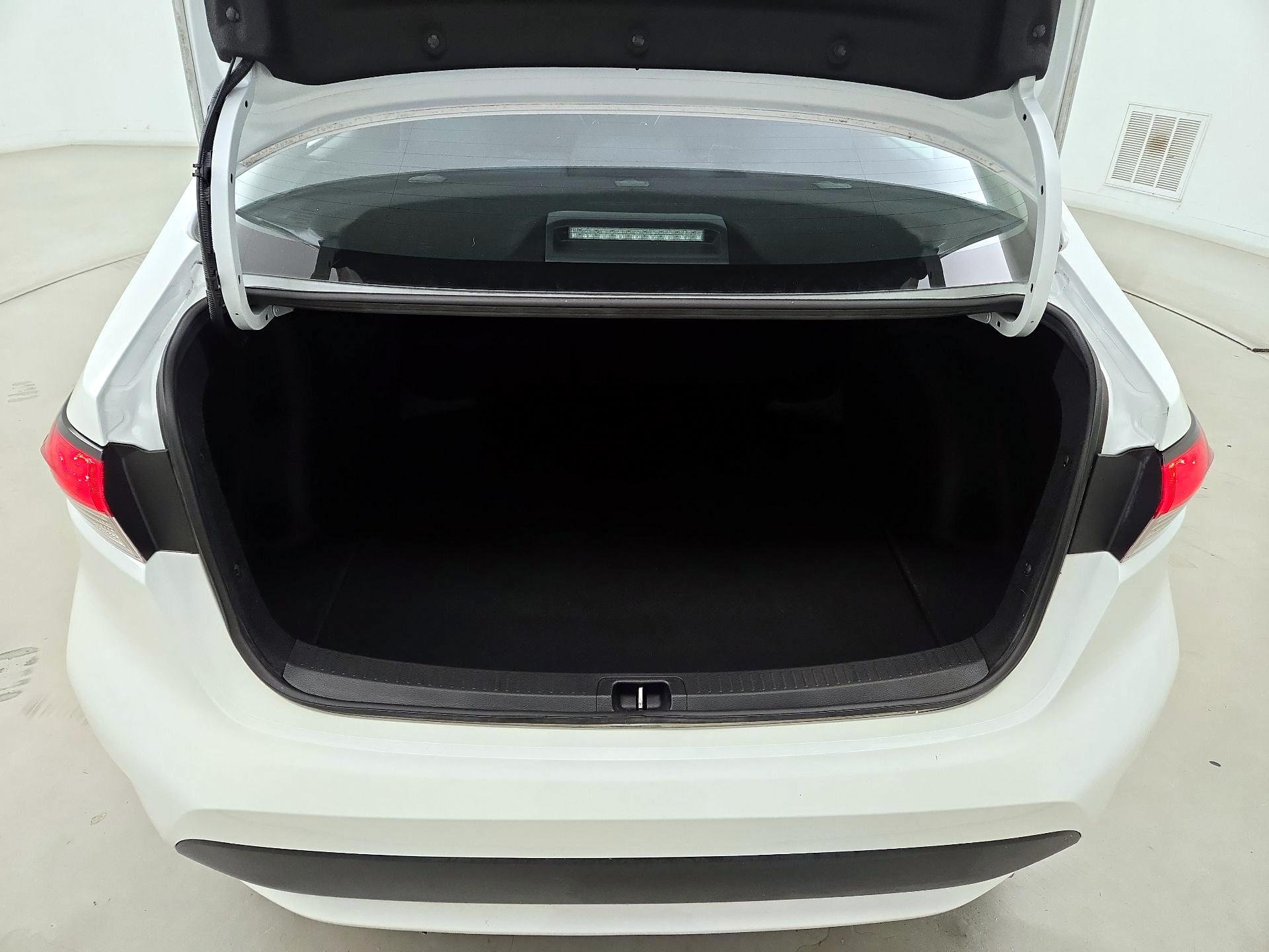 Thumbnail: 2022 Toyota Corolla - 20