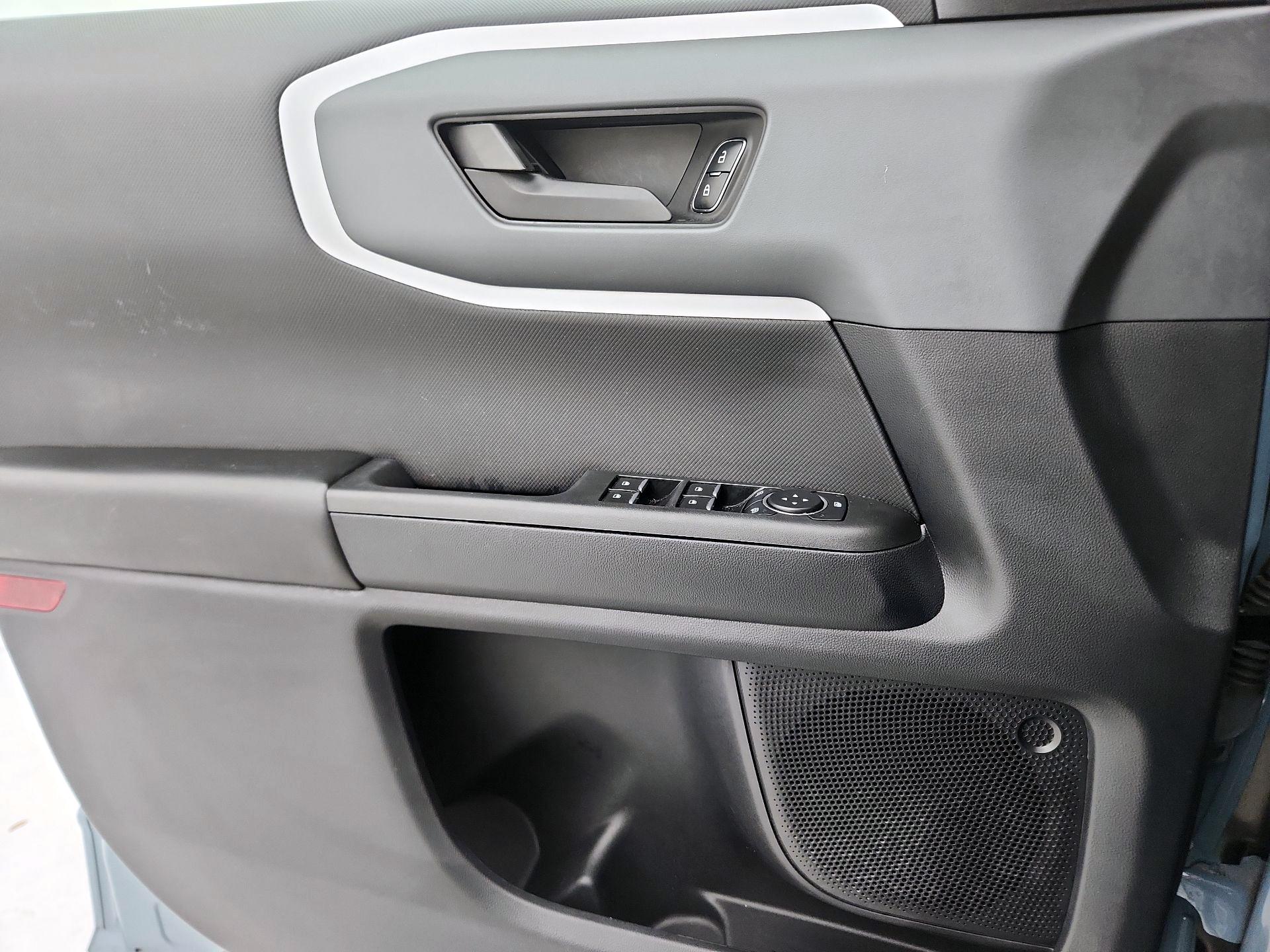 Thumbnail: 2023 Ford Bronco Sport - 12