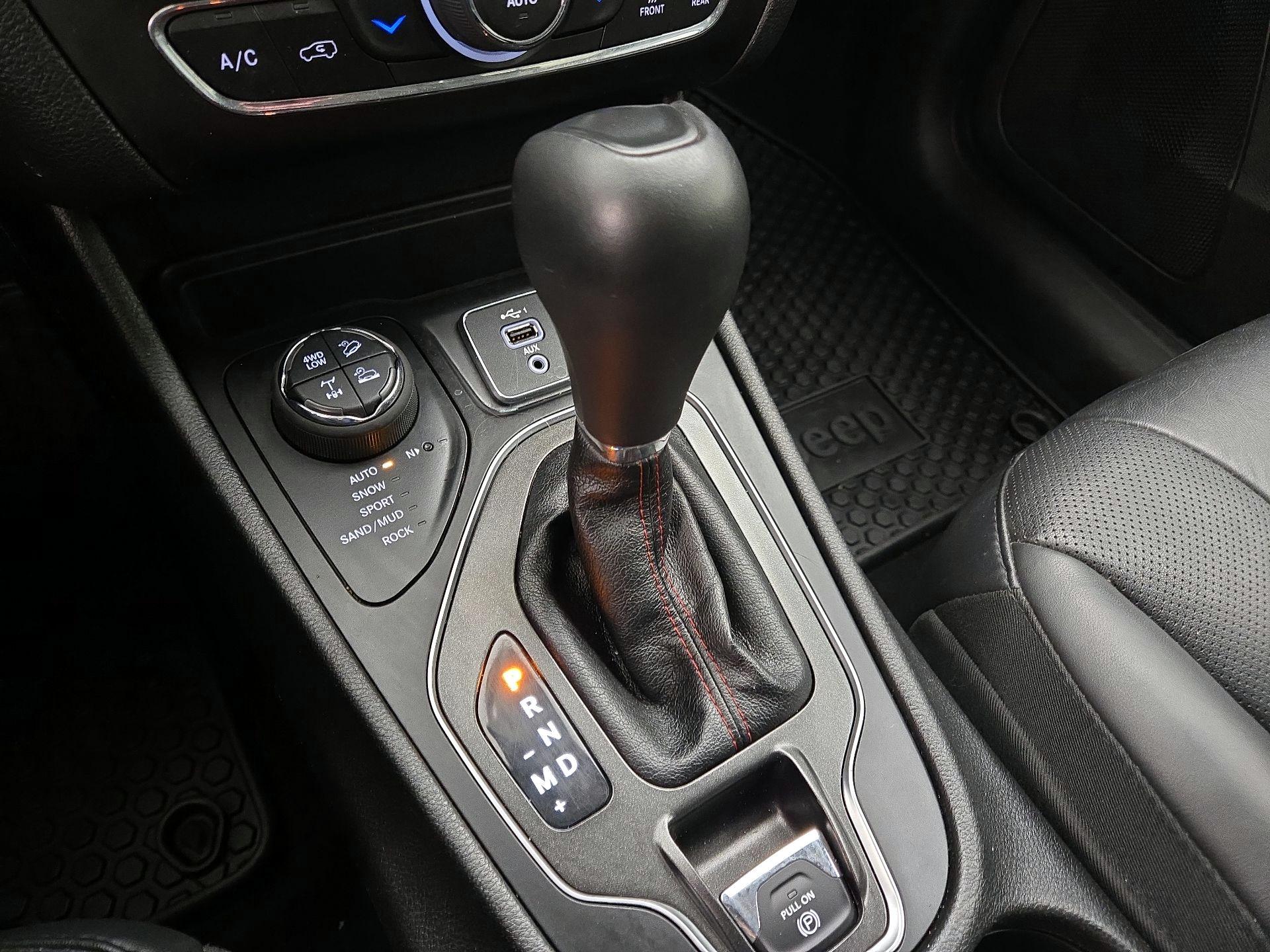 Thumbnail: 2021 Jeep Cherokee - 18