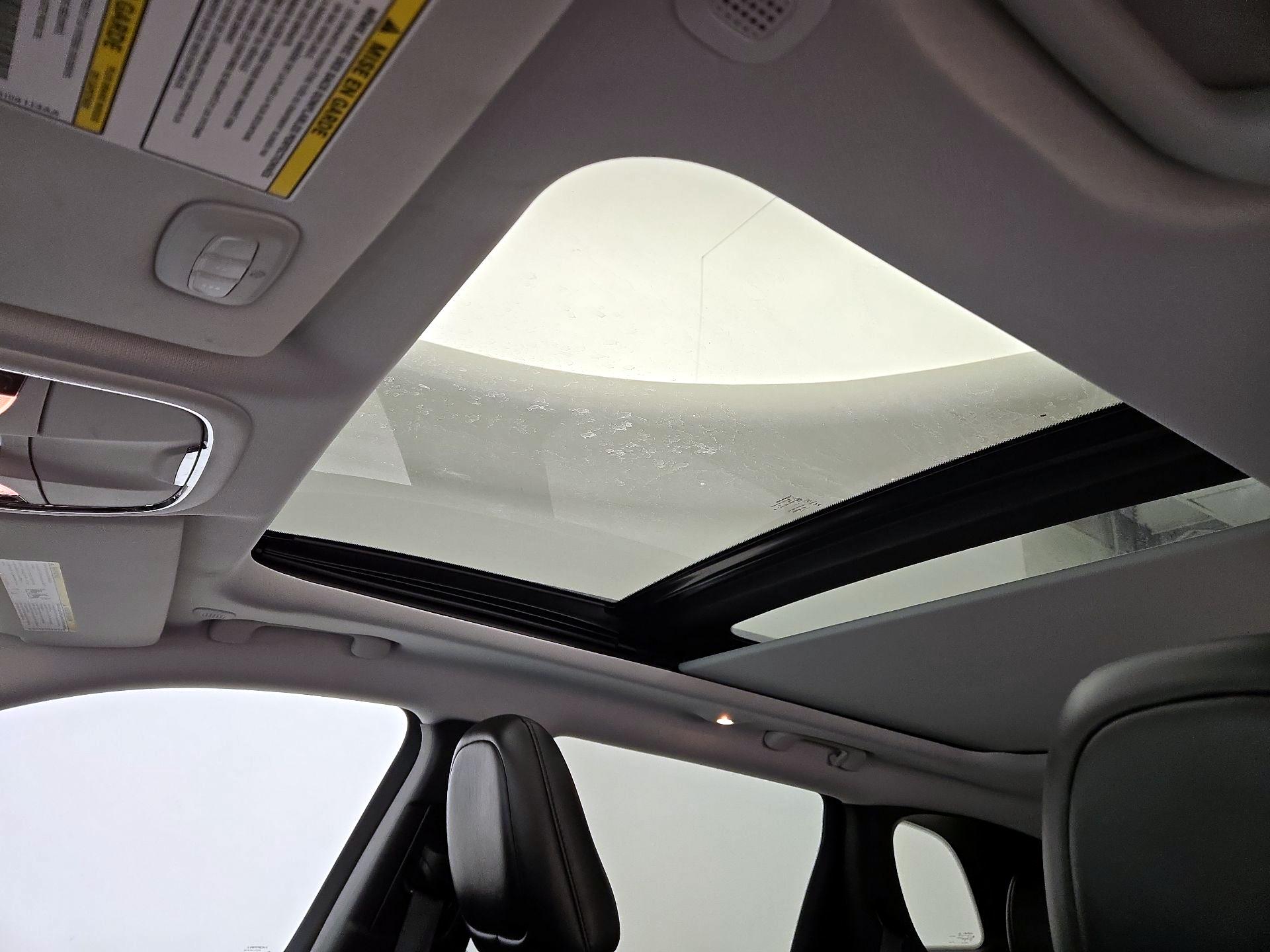 Thumbnail: 2021 Jeep Cherokee - 20