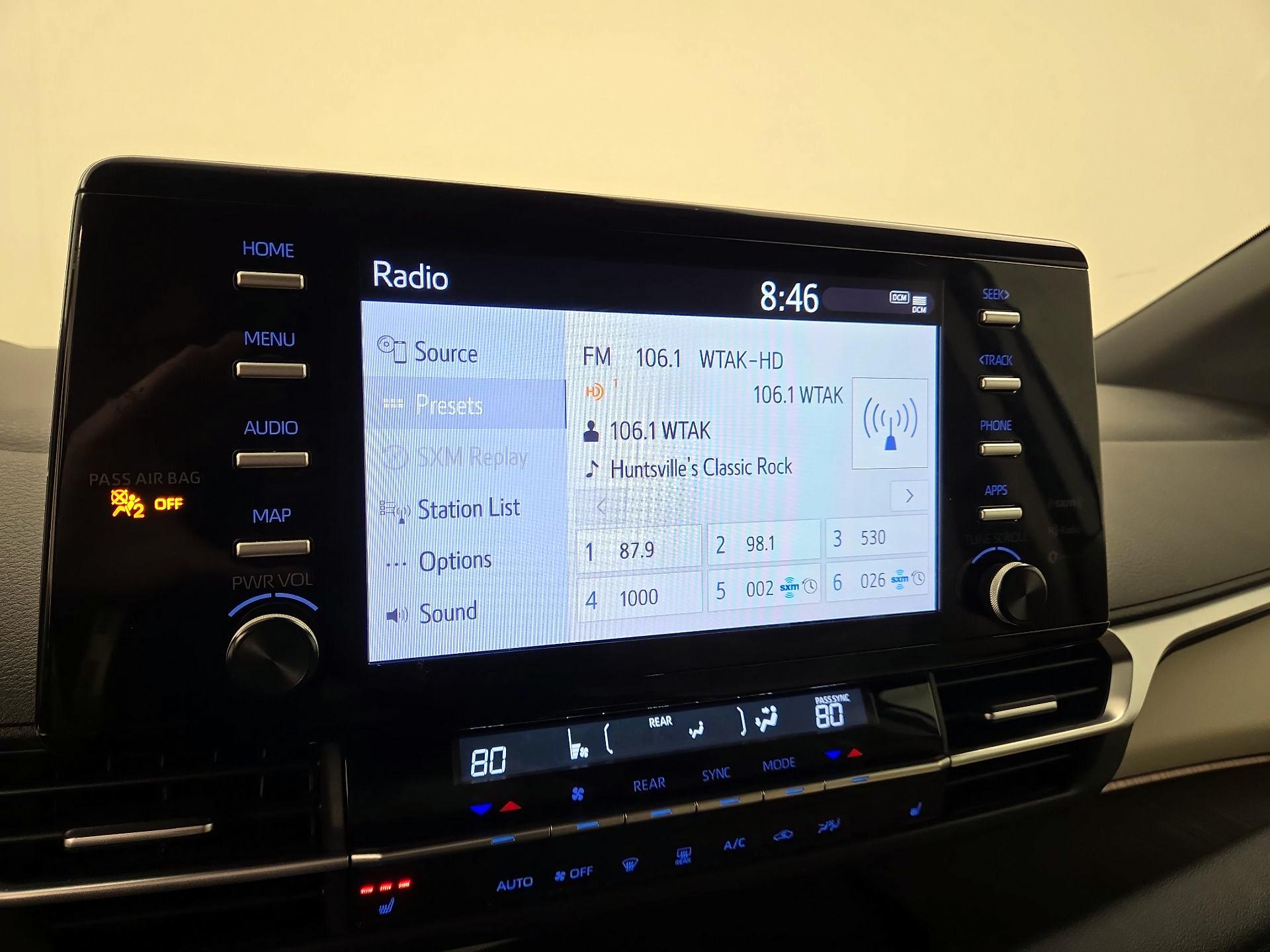 Thumbnail: 2024 Toyota Sienna - 15