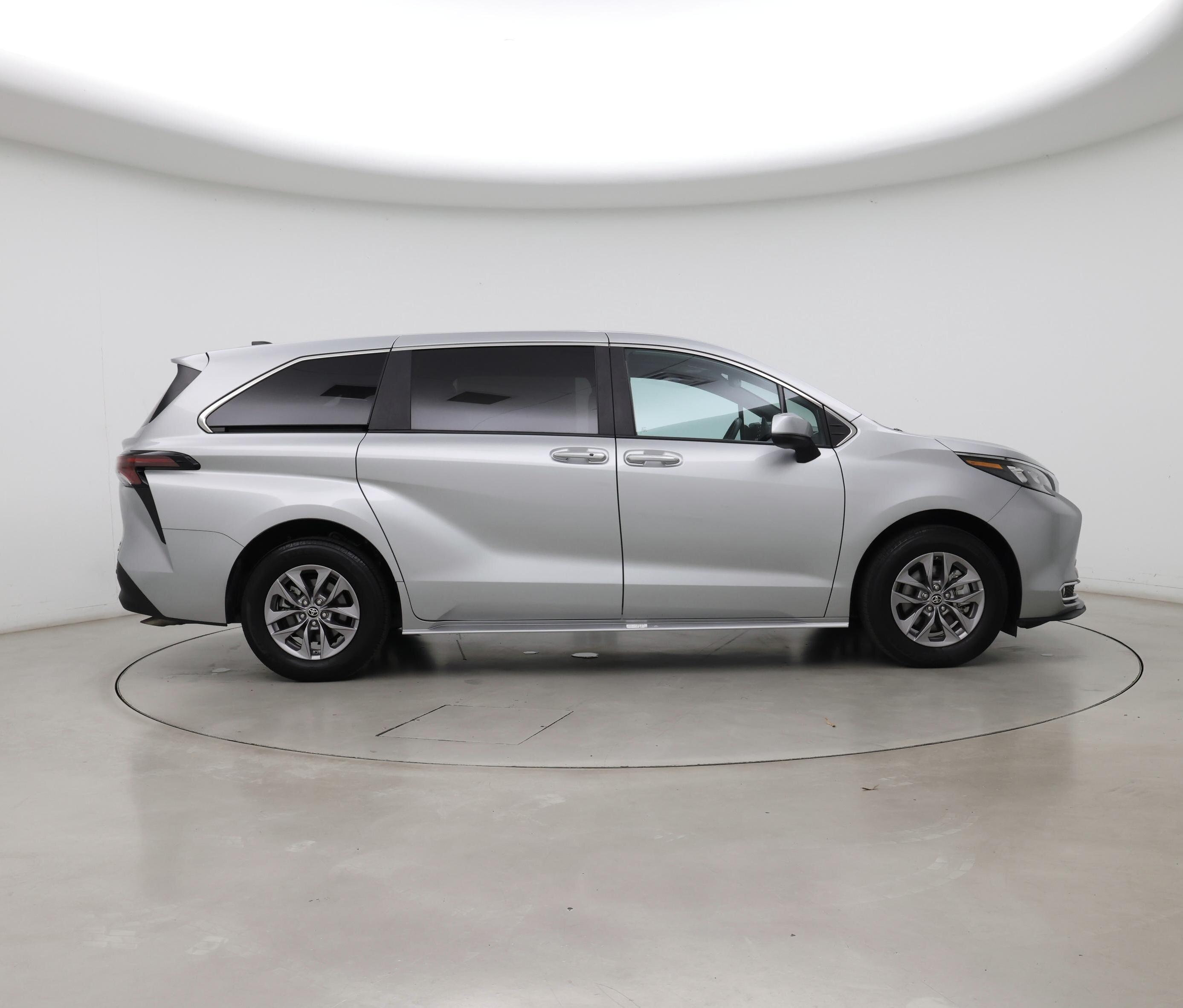 Thumbnail: 2024 Toyota Sienna - 7