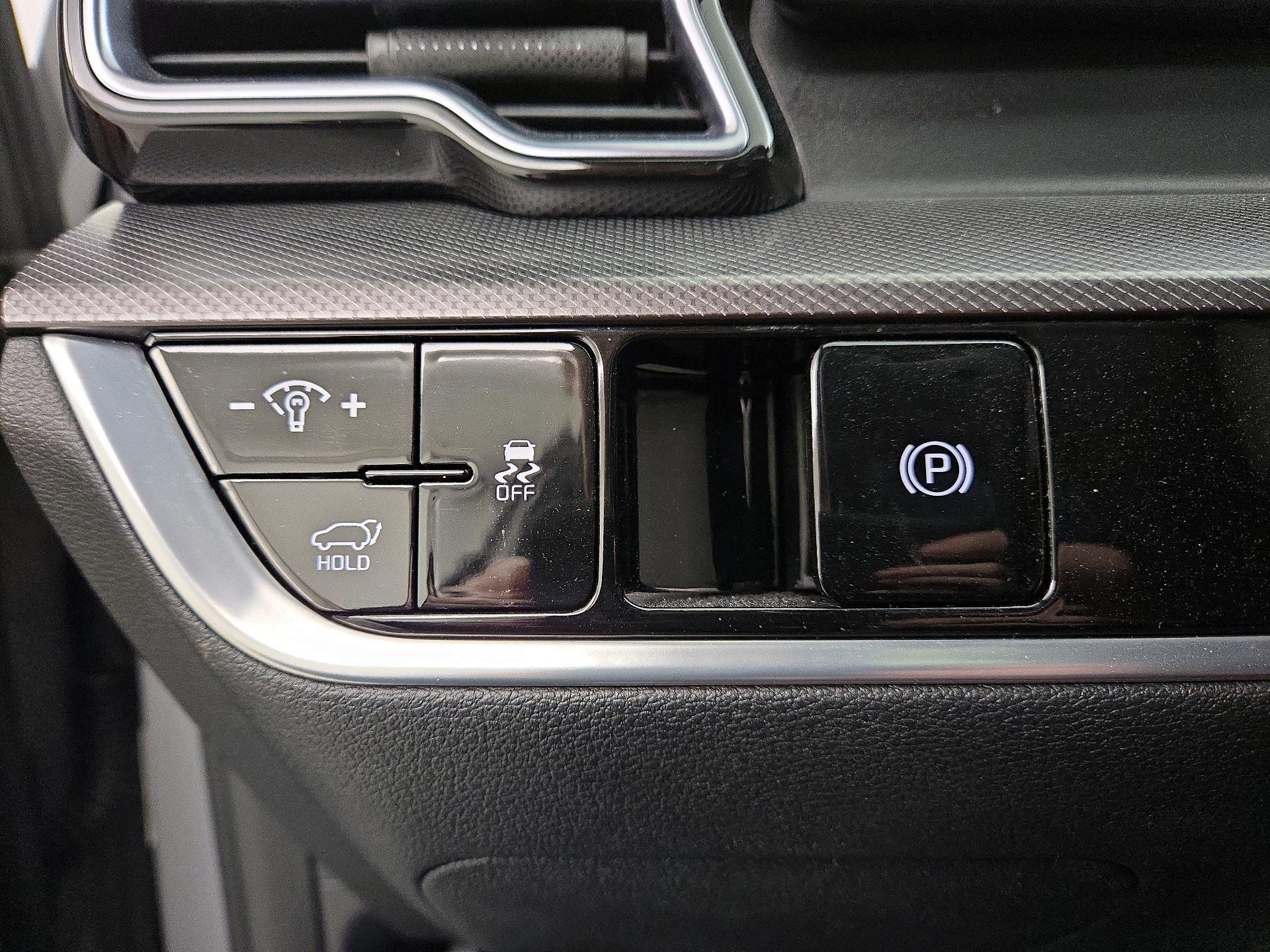 Thumbnail: 2023 Kia Sportage - 13