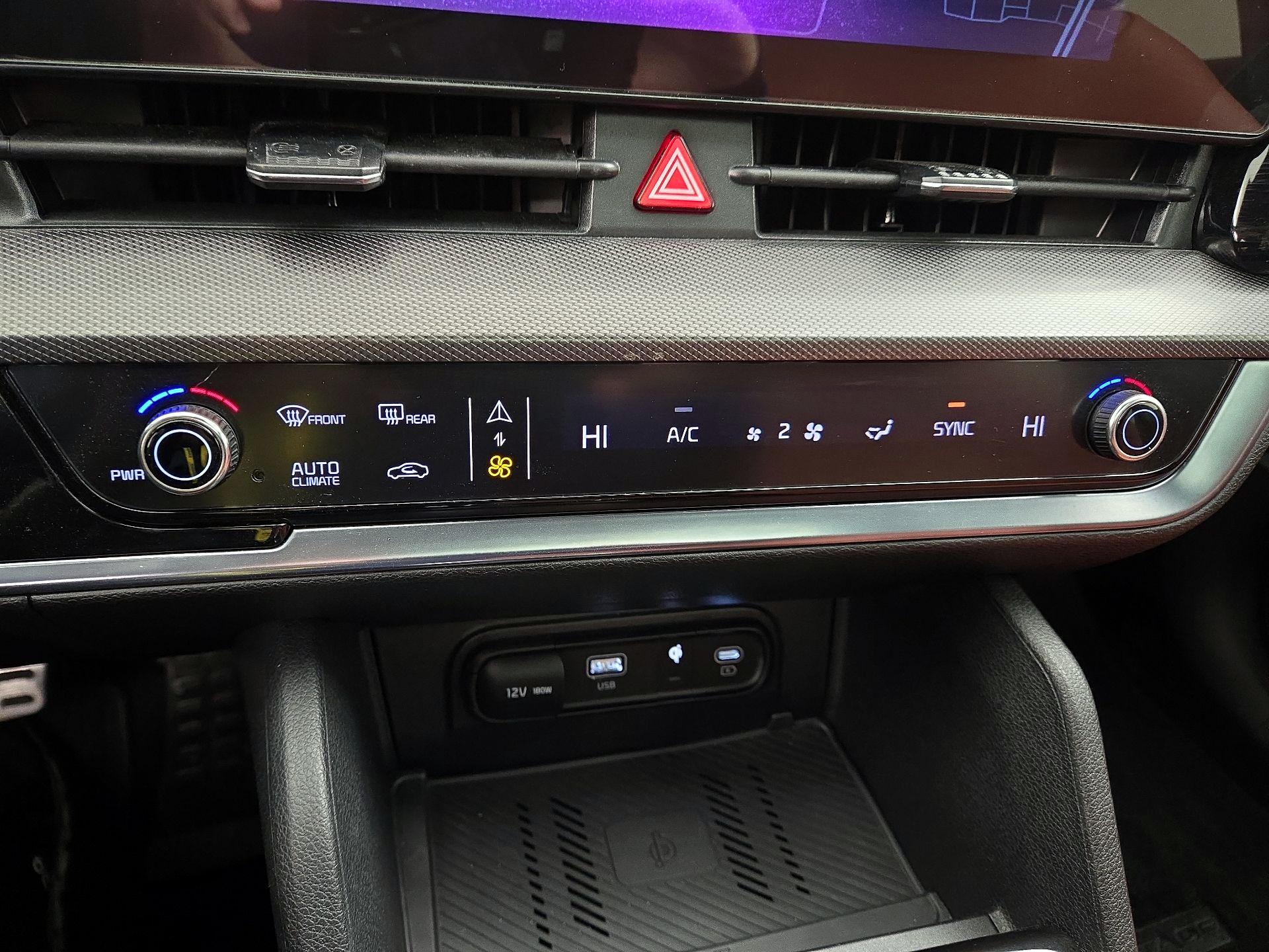 Thumbnail: 2023 Kia Sportage - 17