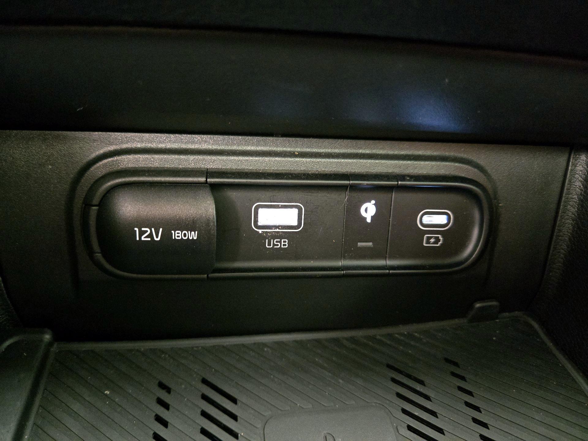 Thumbnail: 2023 Kia Sportage - 19