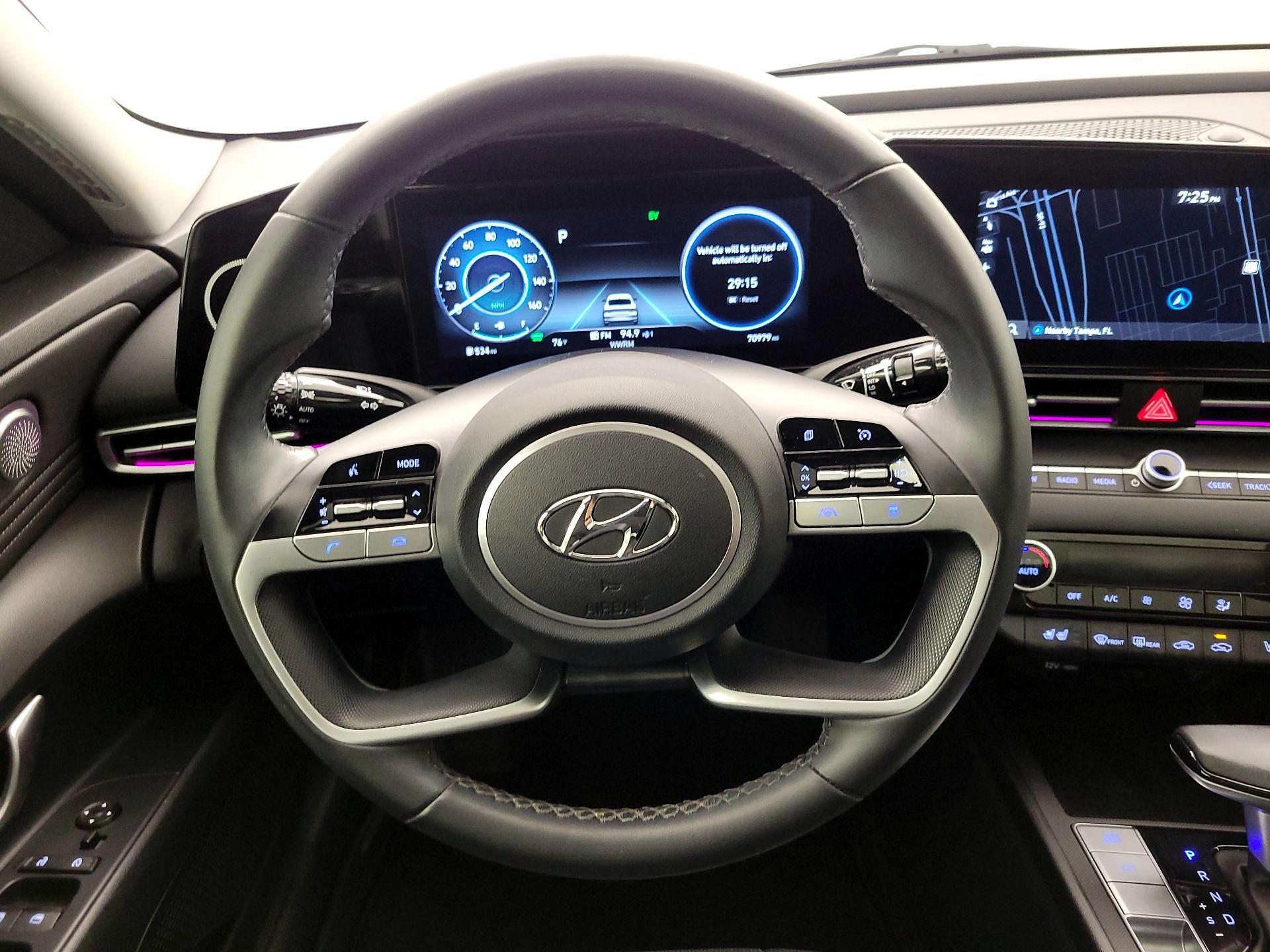 Thumbnail: 2022 Hyundai Elantra - 10