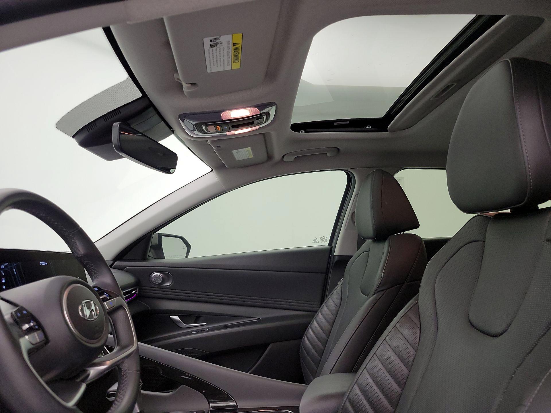 Thumbnail: 2022 Hyundai Elantra - 20