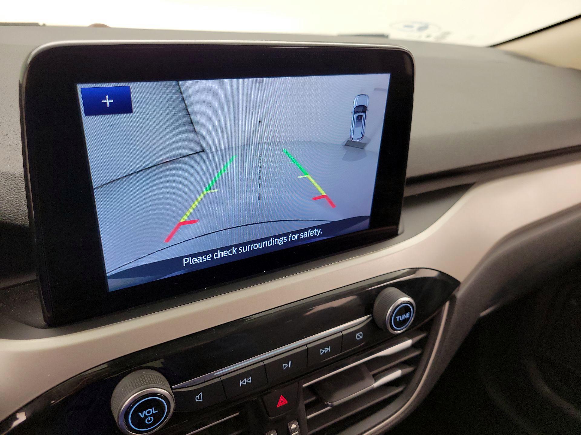 Thumbnail: 2020 Ford Escape - 14