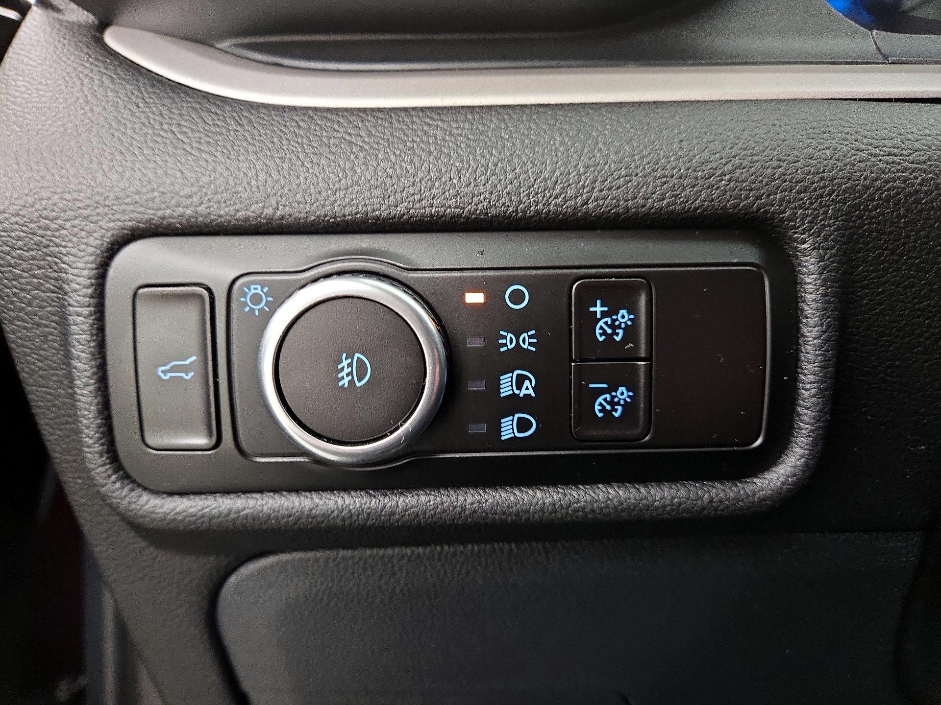 Thumbnail: 2023 Ford Explorer - 13