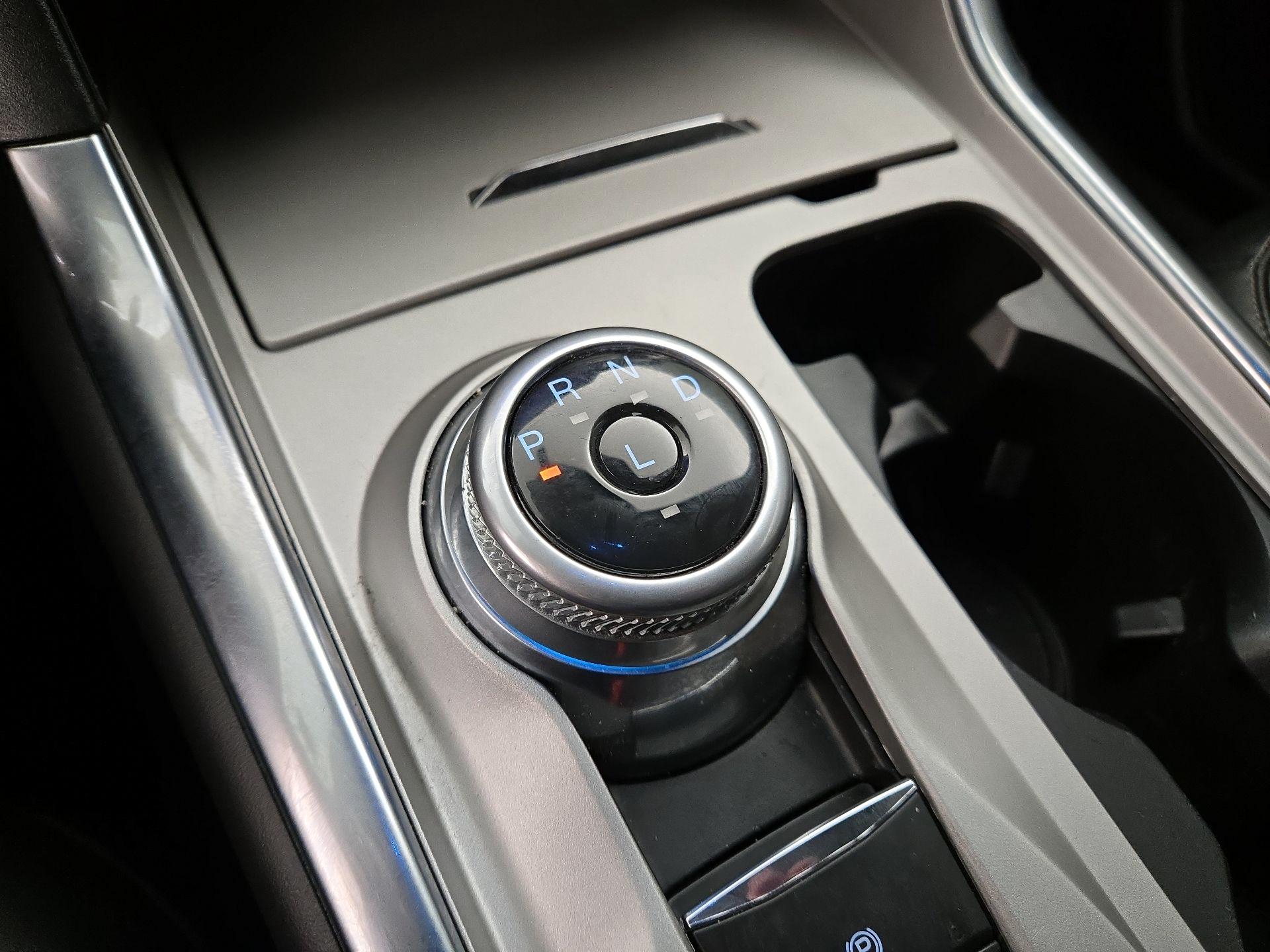 Thumbnail: 2023 Ford Explorer - 17