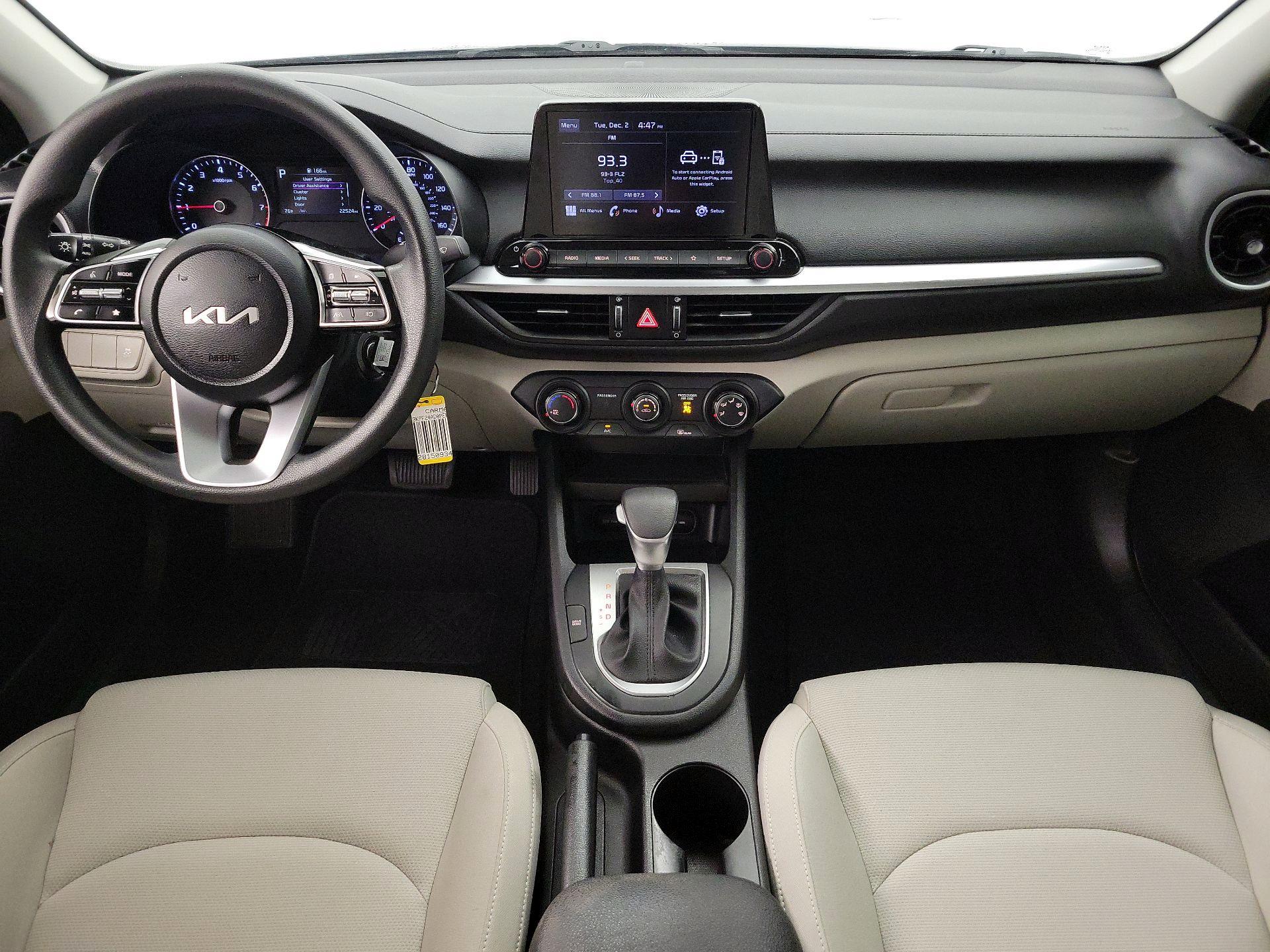 Thumbnail: 2023 Kia Forte - 9