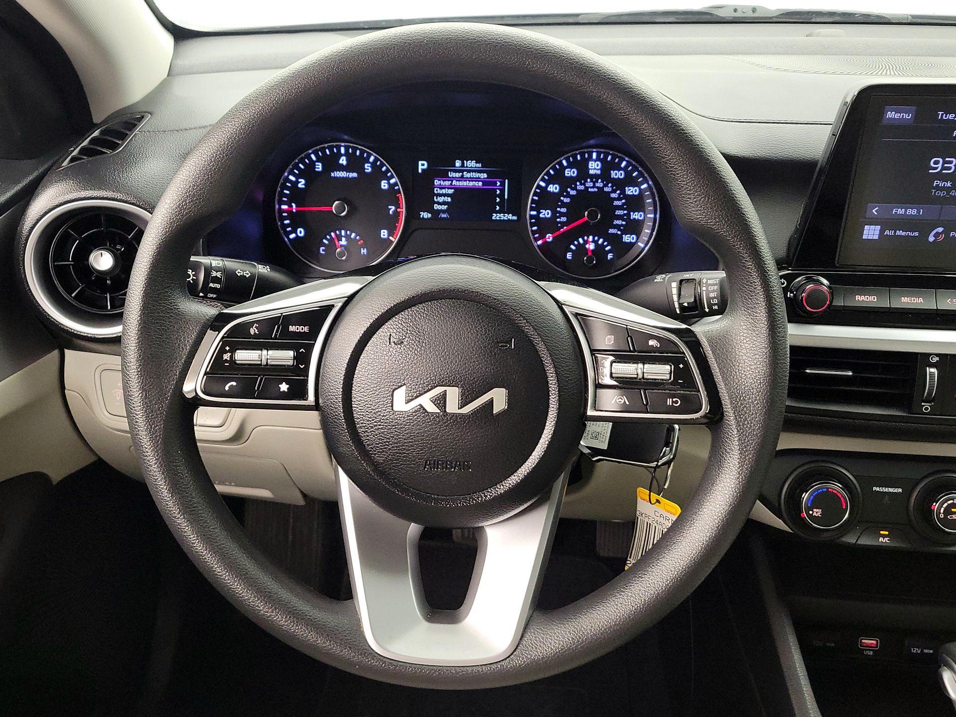 Thumbnail: 2023 Kia Forte - 10