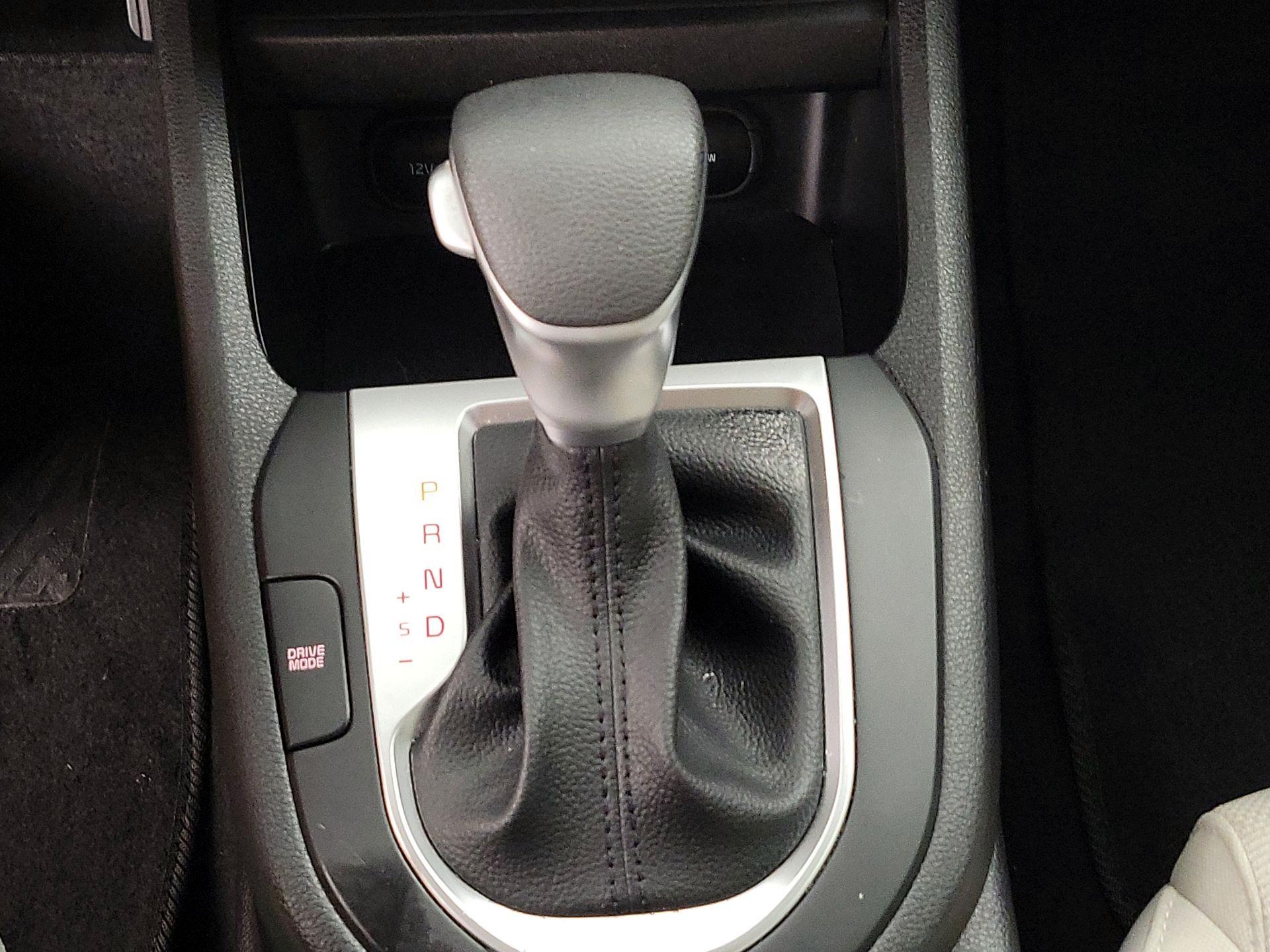 Thumbnail: 2023 Kia Forte - 17