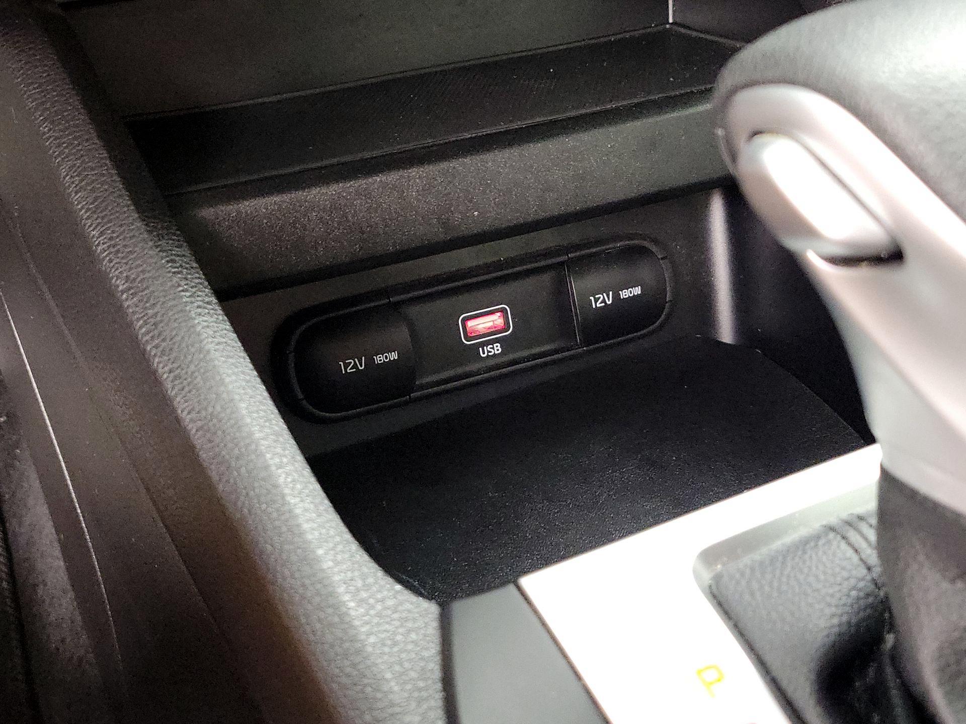 Thumbnail: 2023 Kia Forte - 18