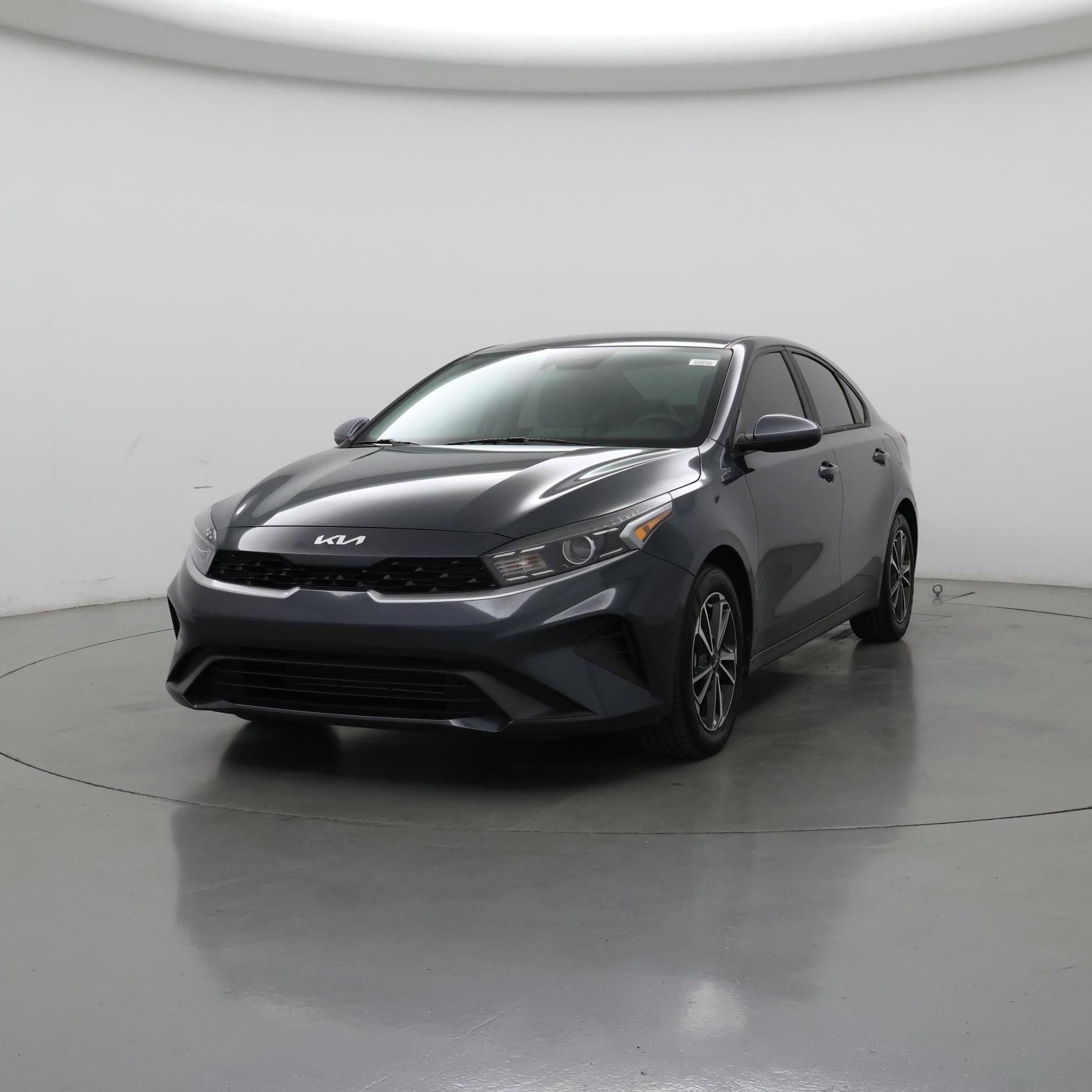 Thumbnail: 2023 Kia Forte - 4