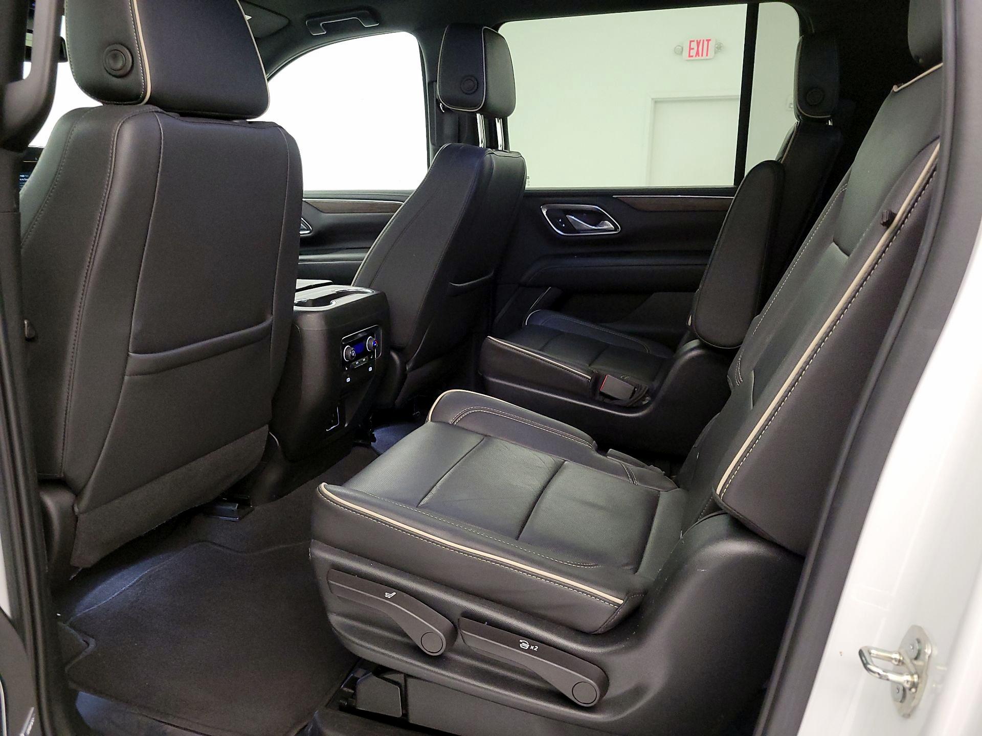 Thumbnail: 2023 Chevrolet Suburban - 19