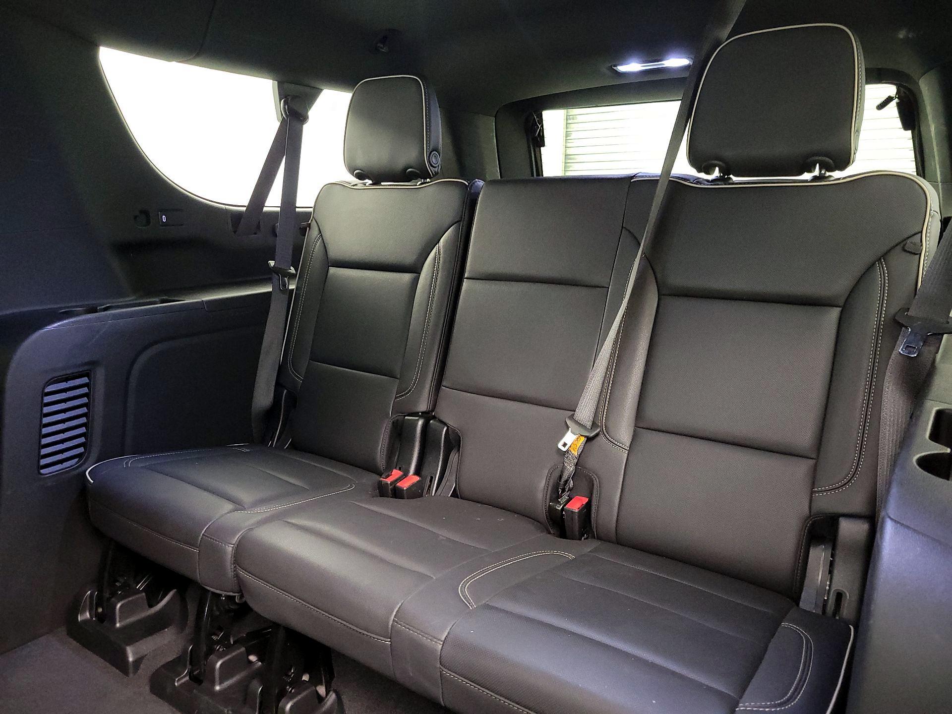 Thumbnail: 2023 Chevrolet Suburban - 20