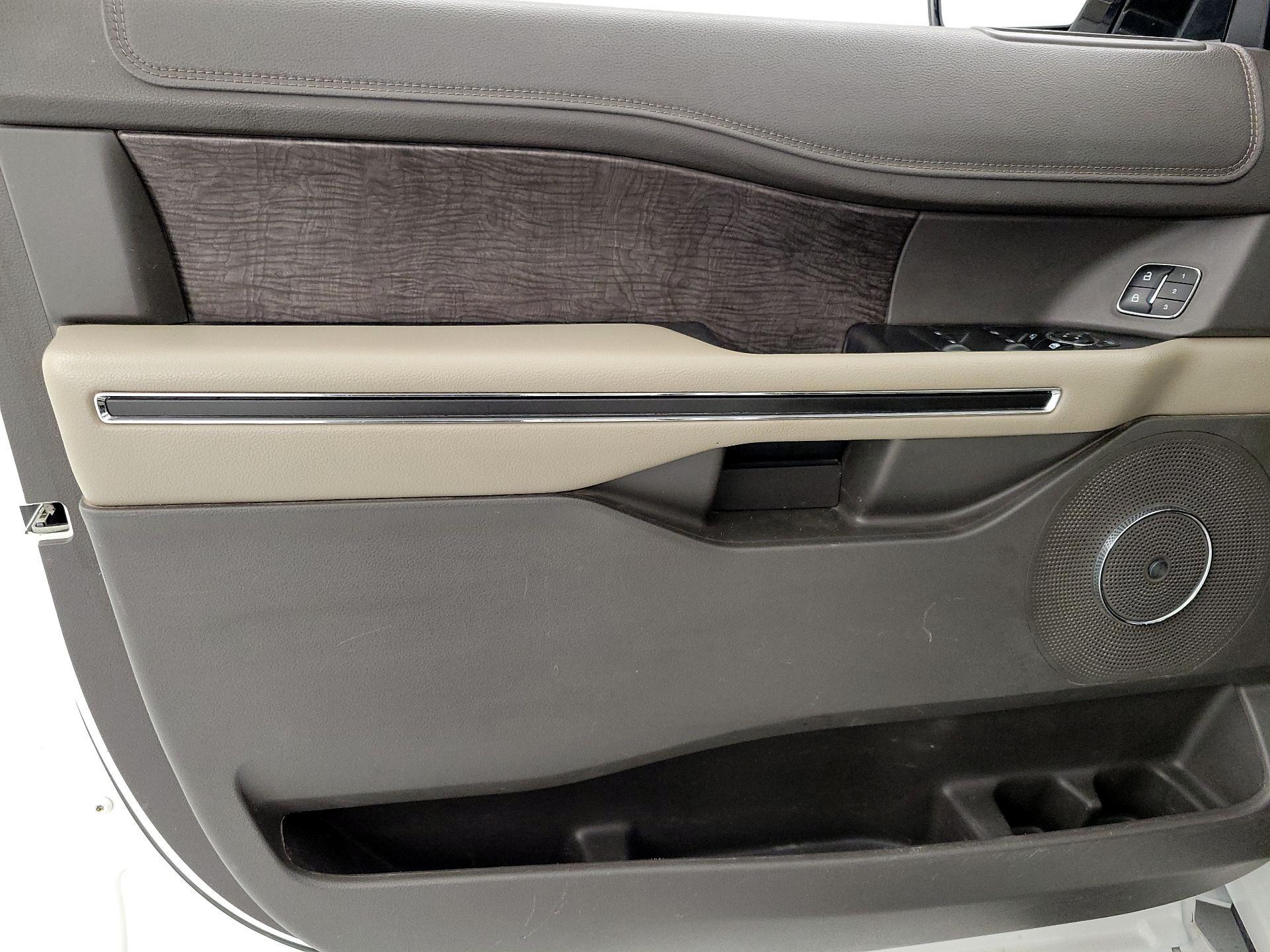 Thumbnail: 2021 Ford Expedition - 12