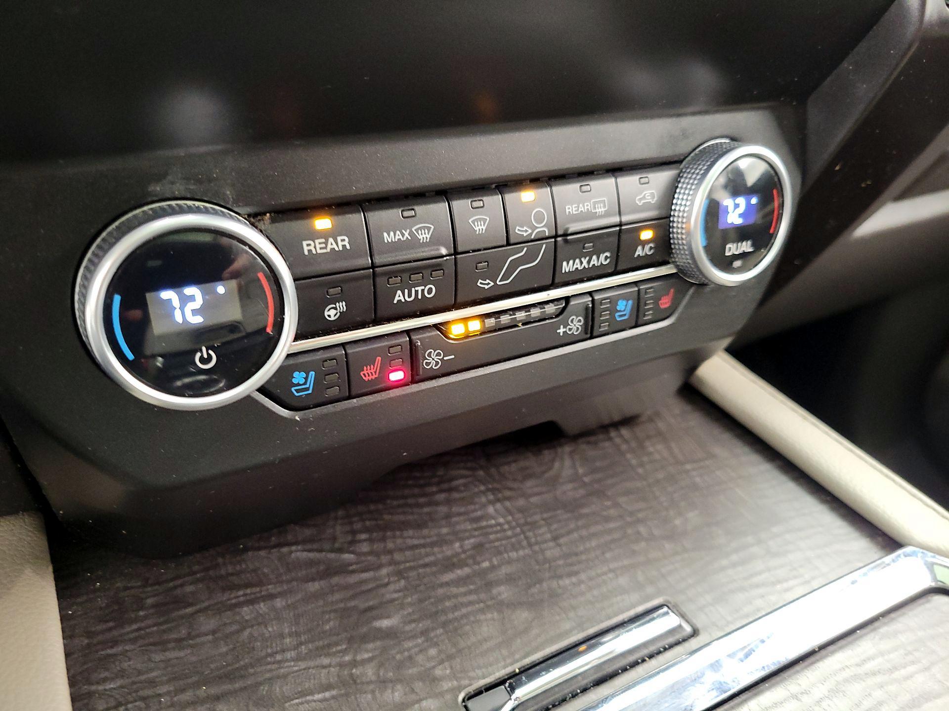 Thumbnail: 2021 Ford Expedition - 16