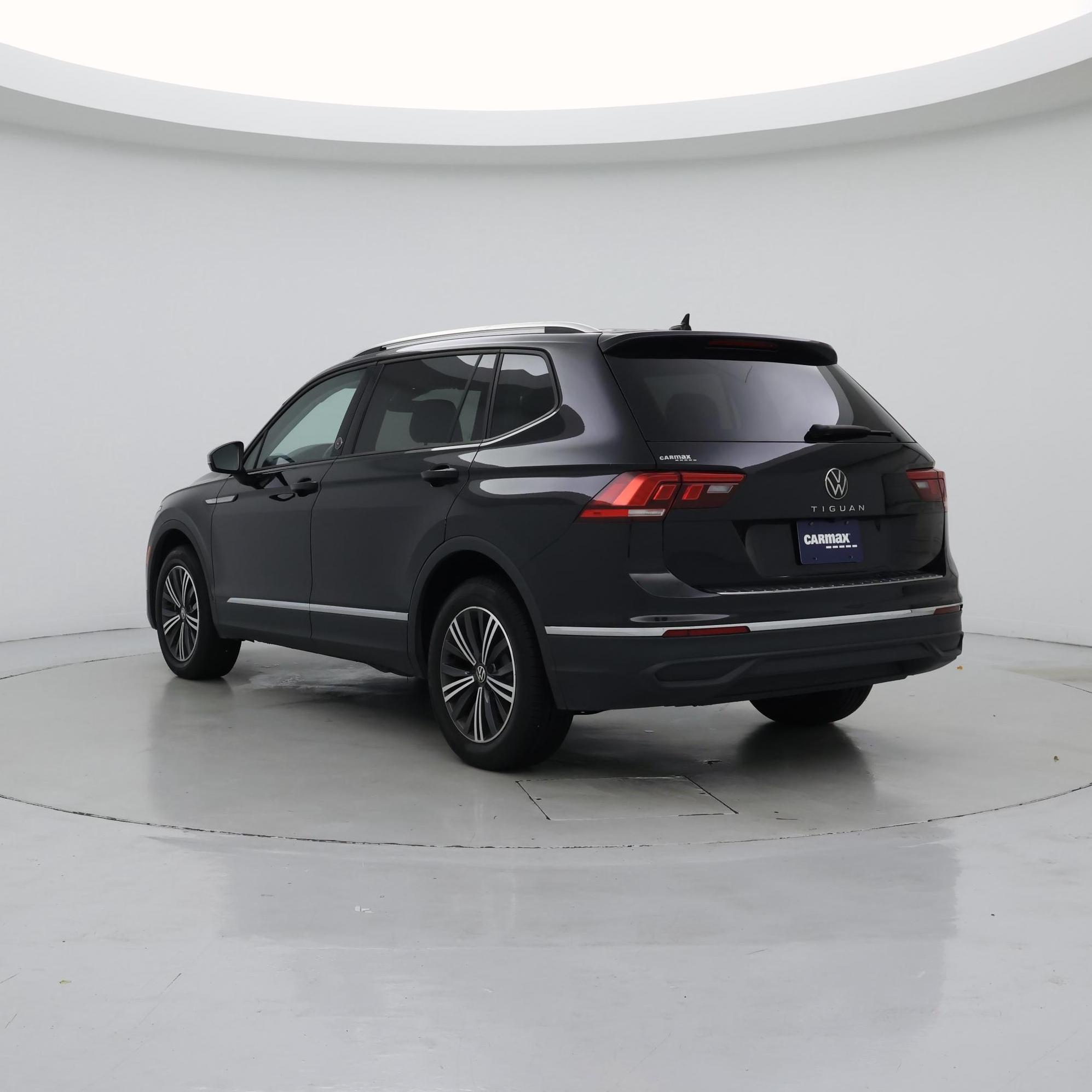 Thumbnail: 2024 Volkswagen Tiguan - 2