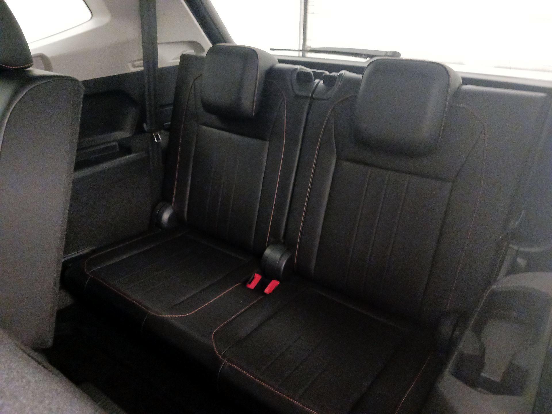 Thumbnail: 2024 Volkswagen Tiguan - 20