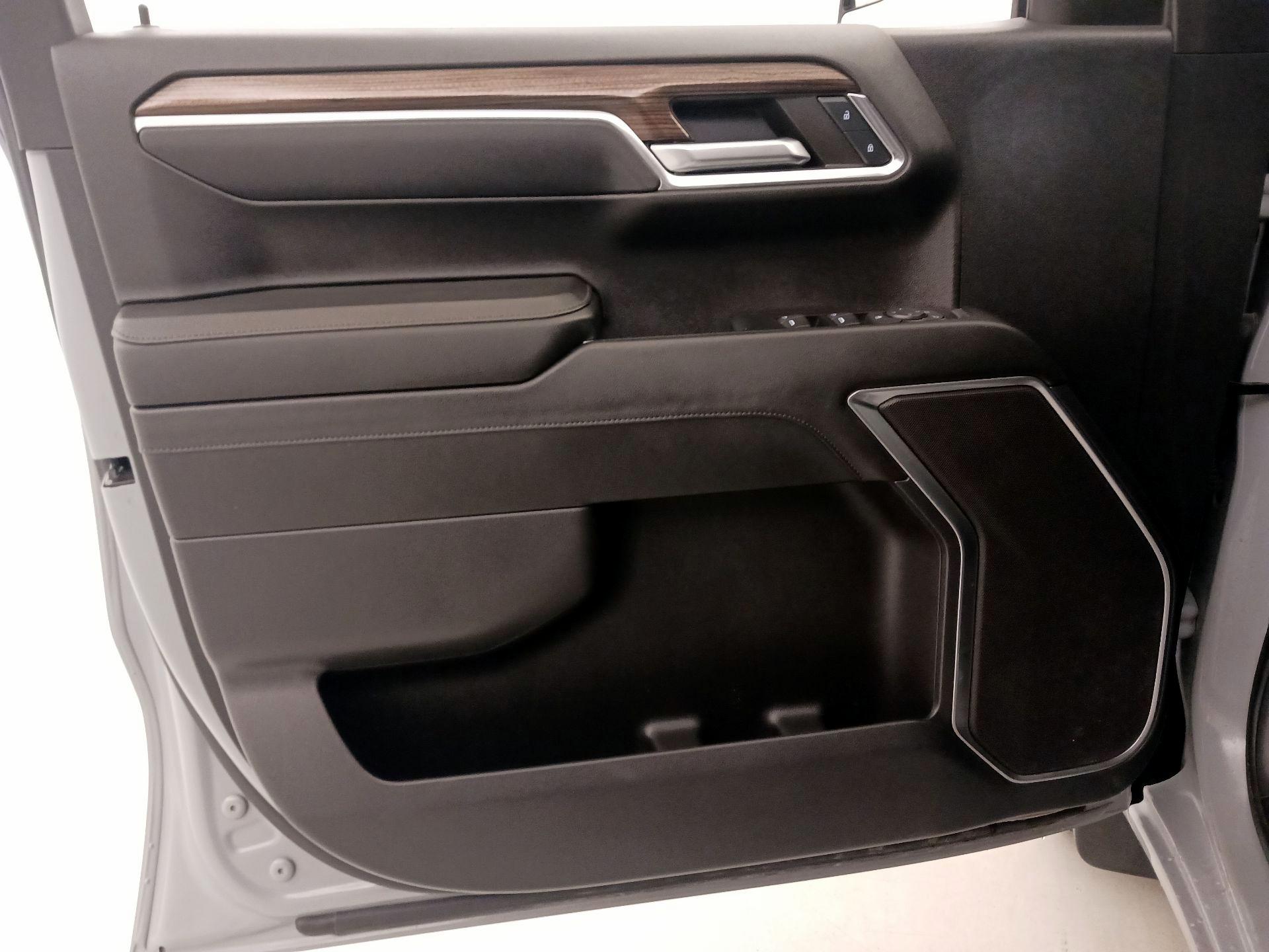 Thumbnail: 2024 Chevrolet Silverado 1500 - 12