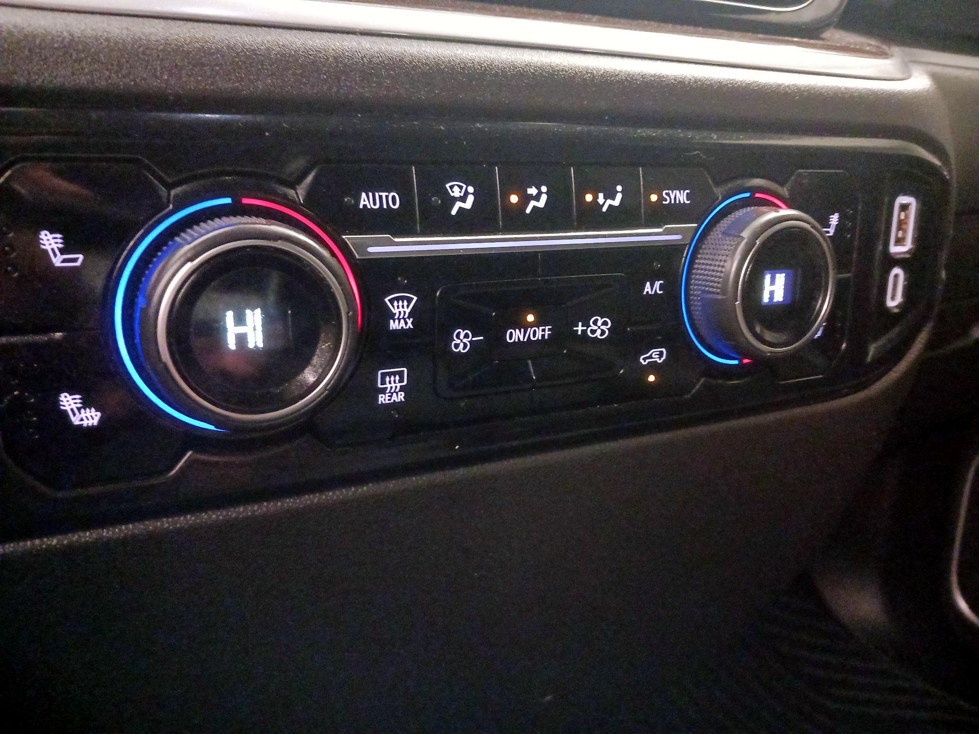 Thumbnail: 2024 Chevrolet Silverado 1500 - 16