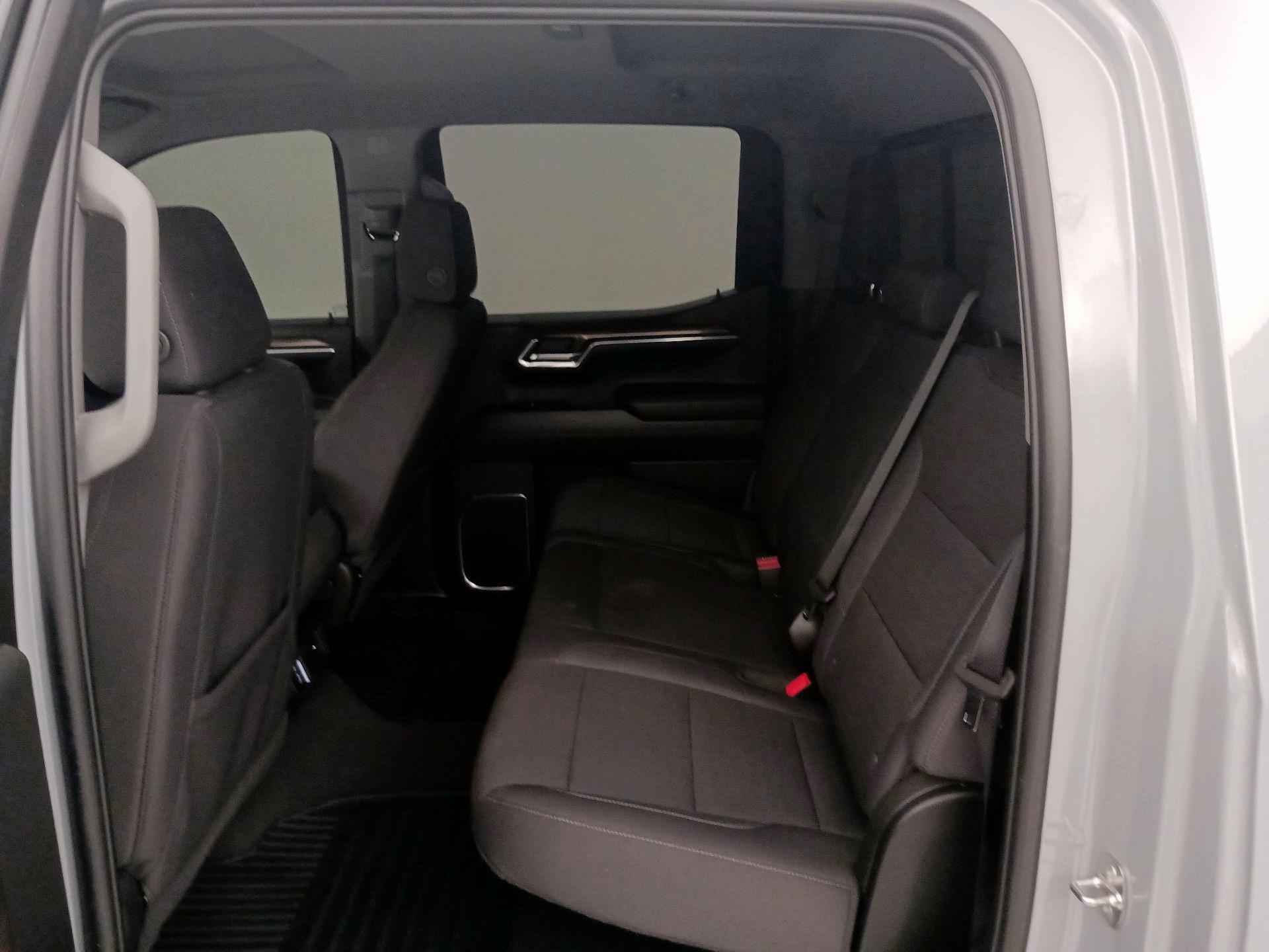 Thumbnail: 2024 Chevrolet Silverado 1500 - 19