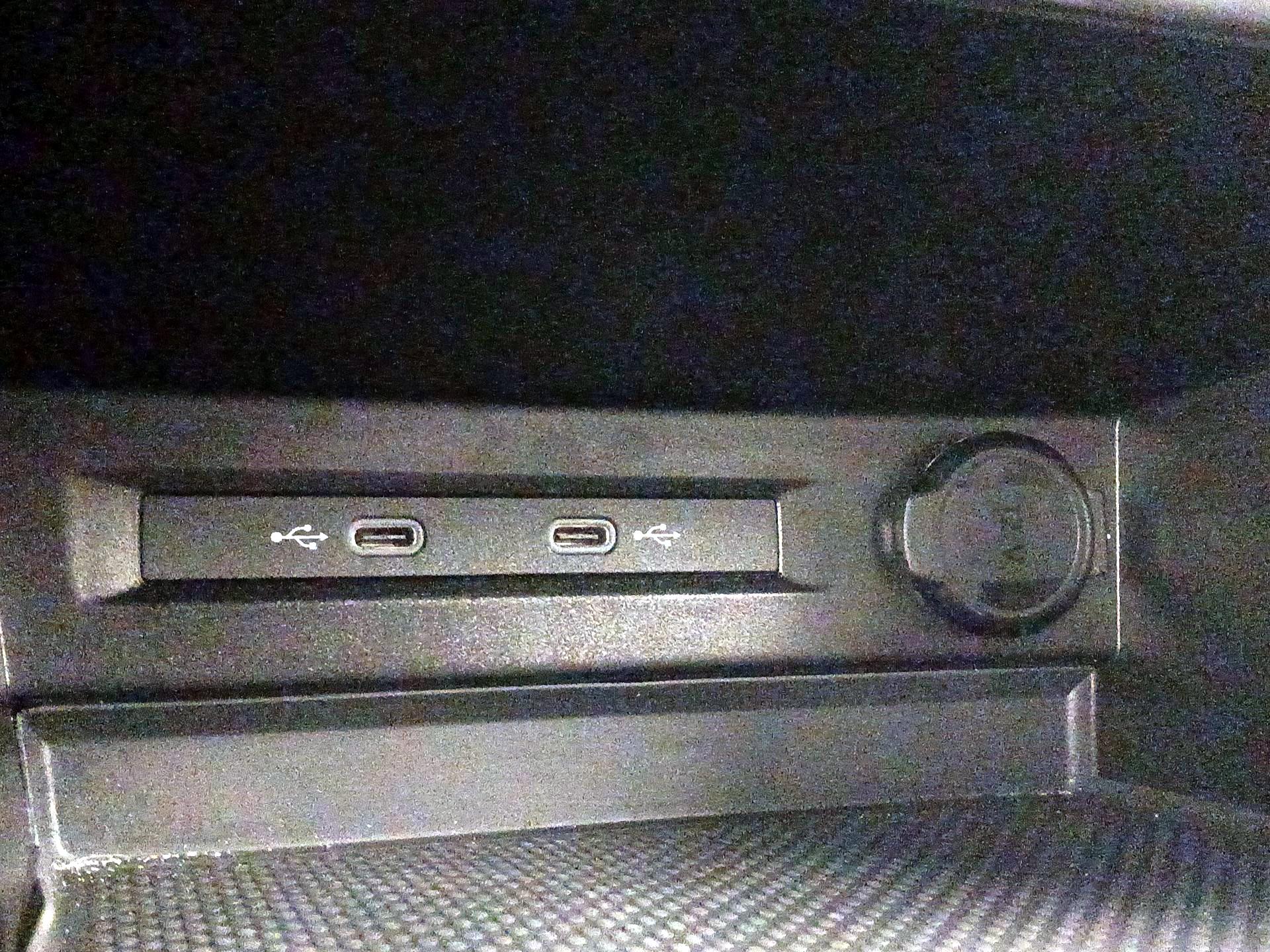 Thumbnail: 2024 Volkswagen Tiguan - 18