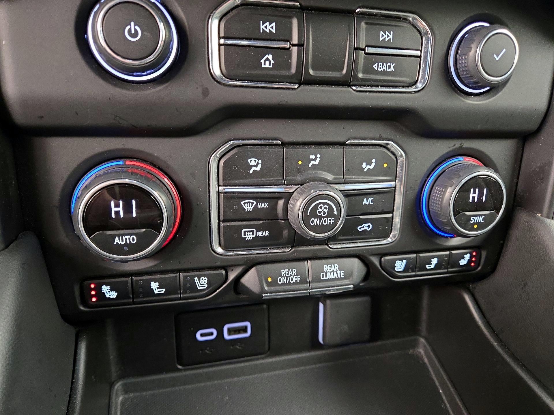 Thumbnail: 2023 Chevrolet Suburban - 16