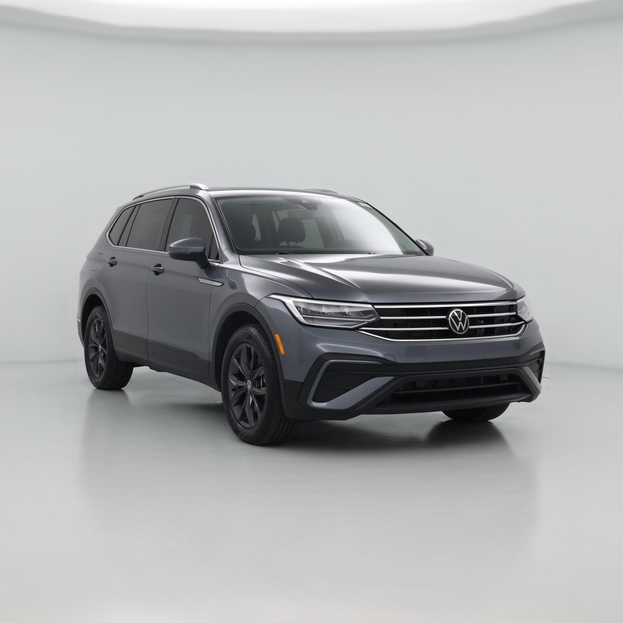 Thumbnail: 2022 Volkswagen Tiguan - 1