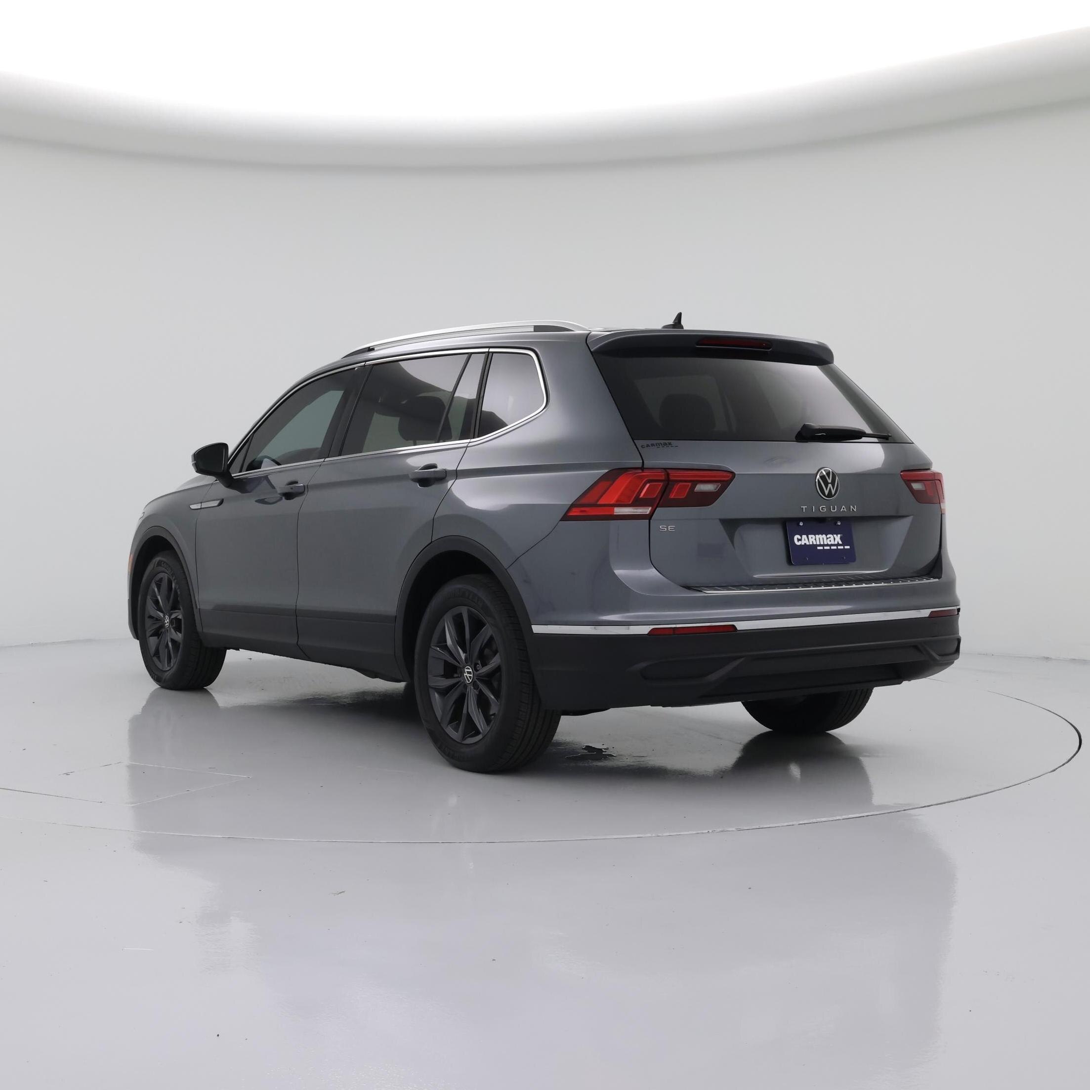 Thumbnail: 2022 Volkswagen Tiguan - 2