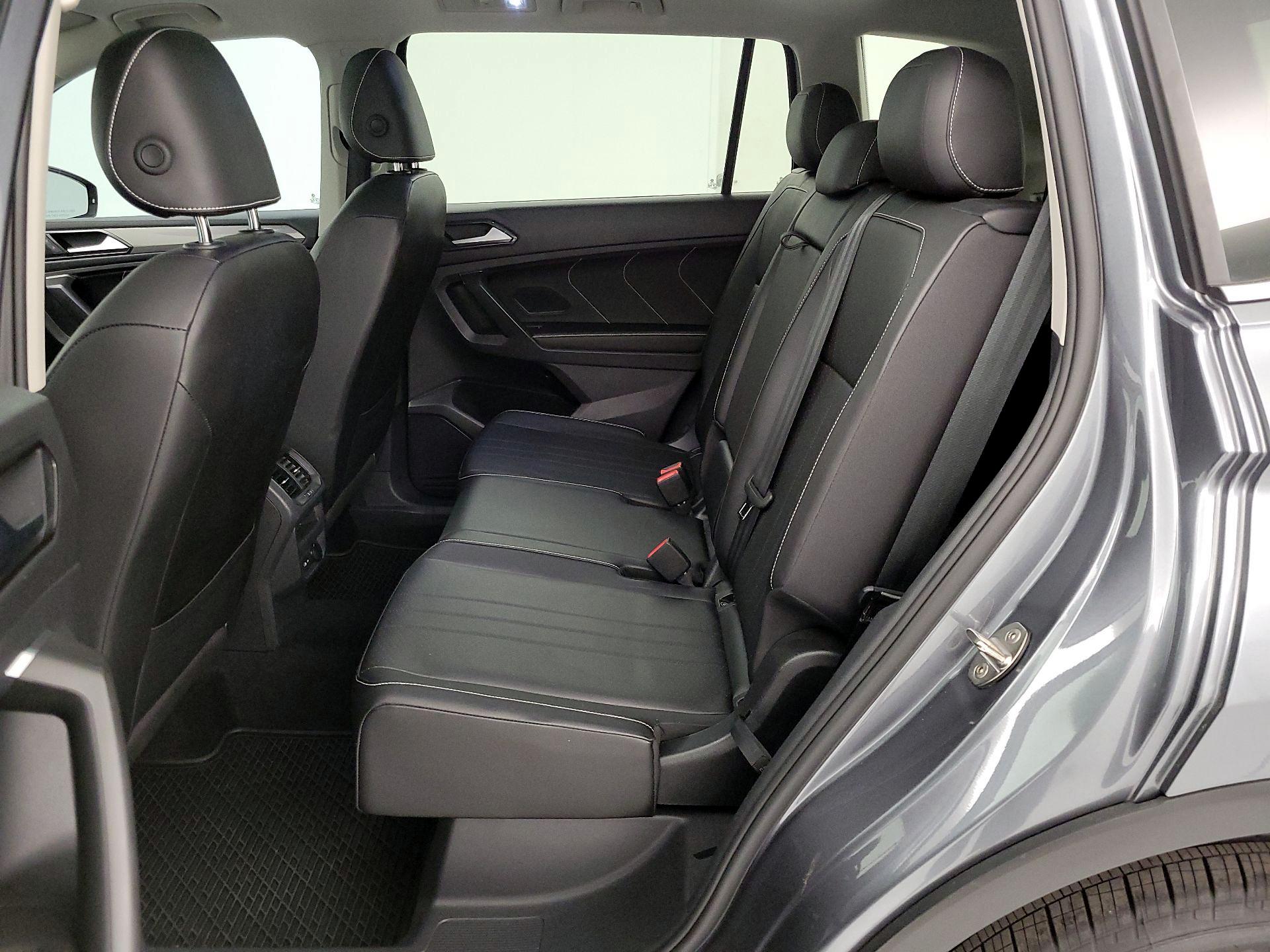 Thumbnail: 2022 Volkswagen Tiguan - 20