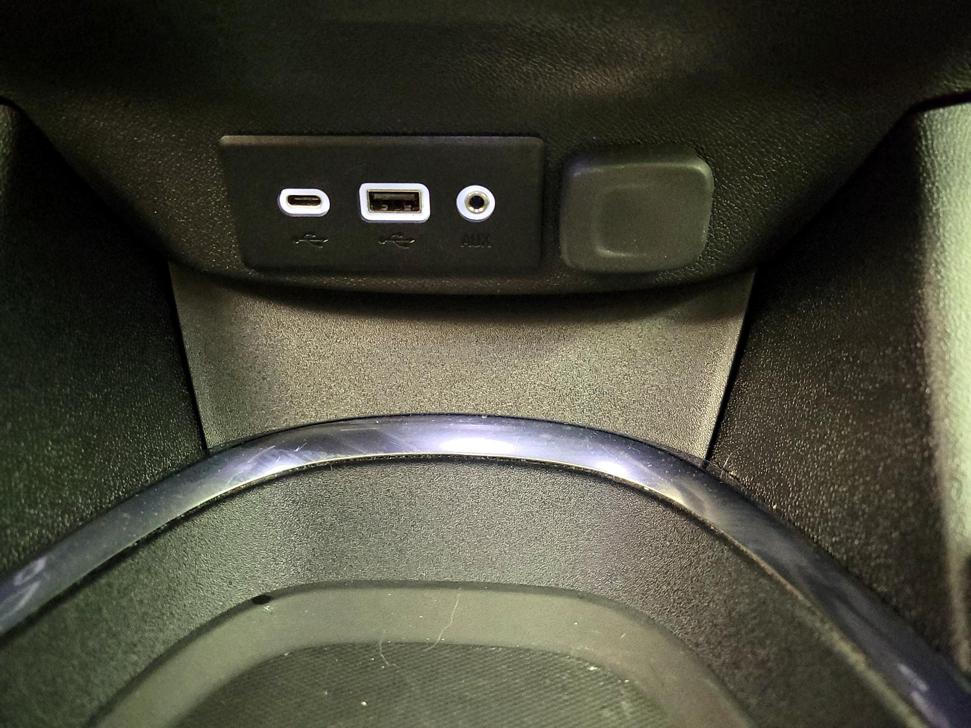 Thumbnail: 2024 Chevrolet Malibu - 18