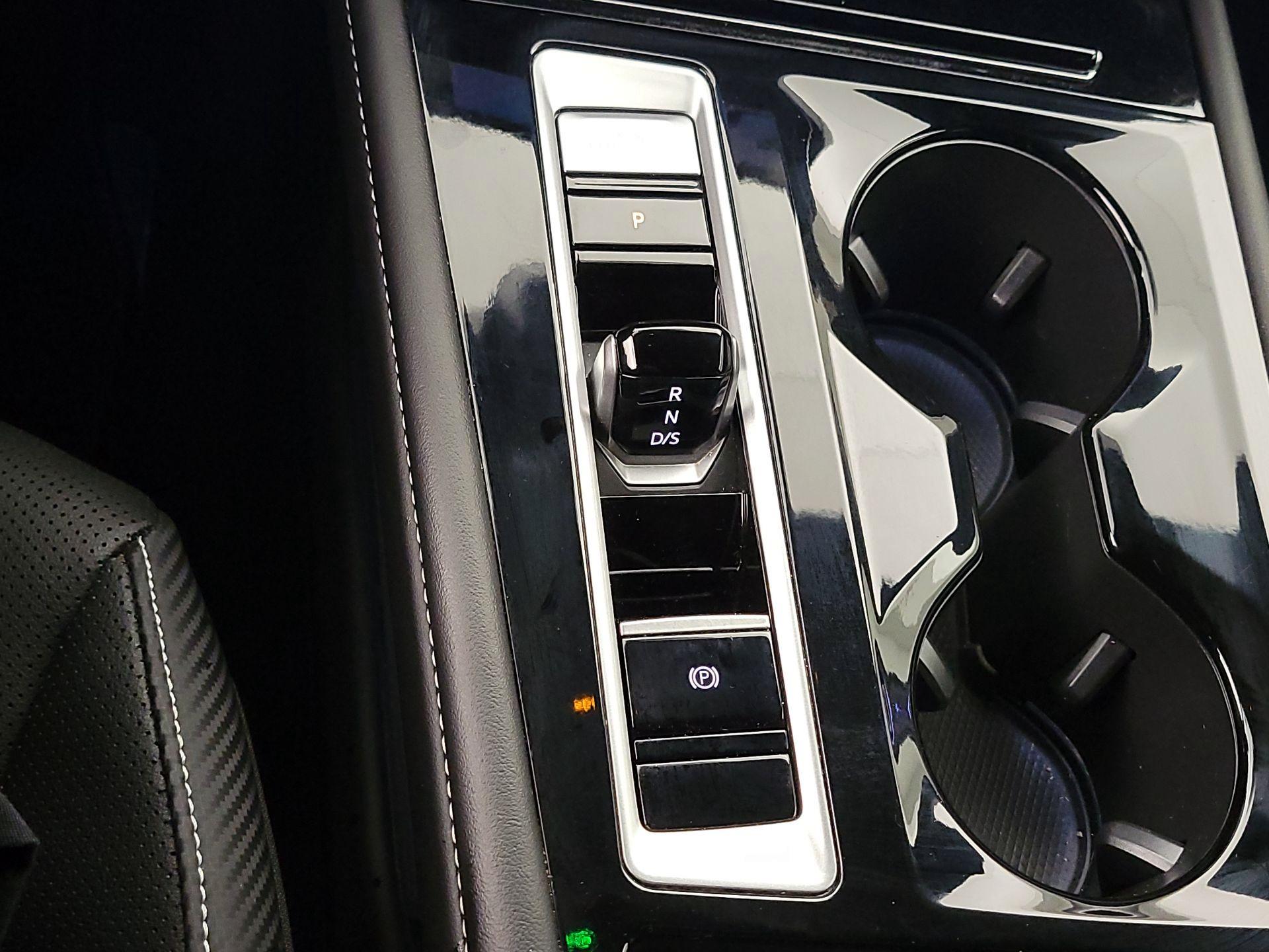 Thumbnail: 2025 Volkswagen Atlas - 17