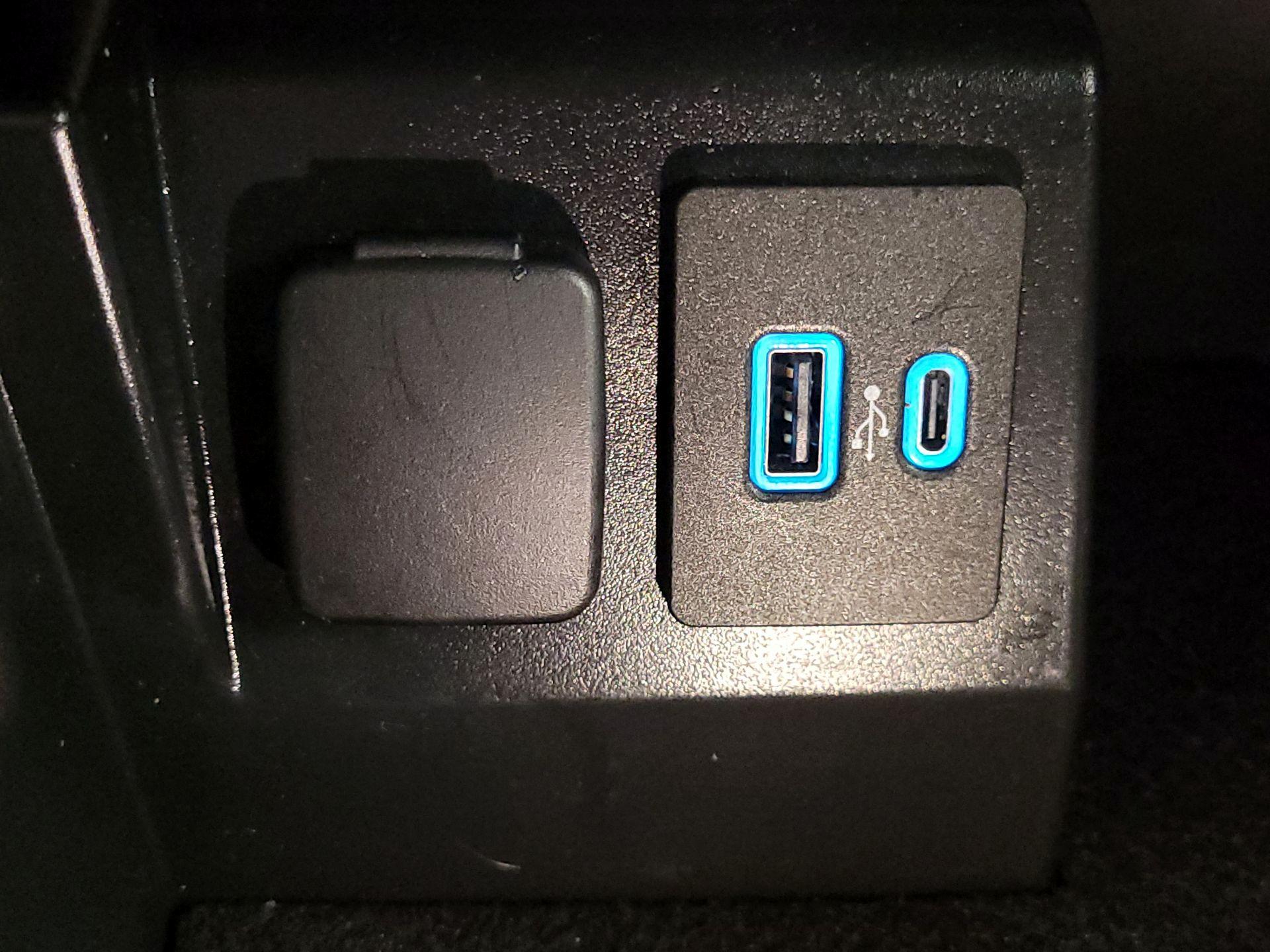 Thumbnail: 2023 Ford Explorer - 19