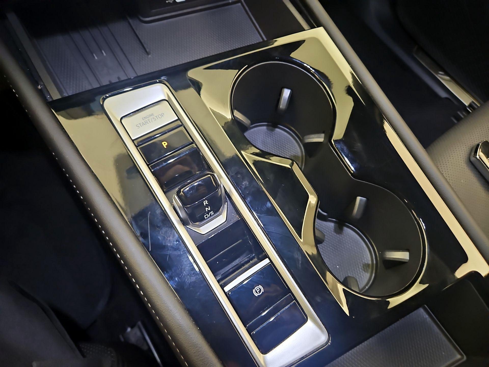 Thumbnail: 2025 Volkswagen Atlas - 17