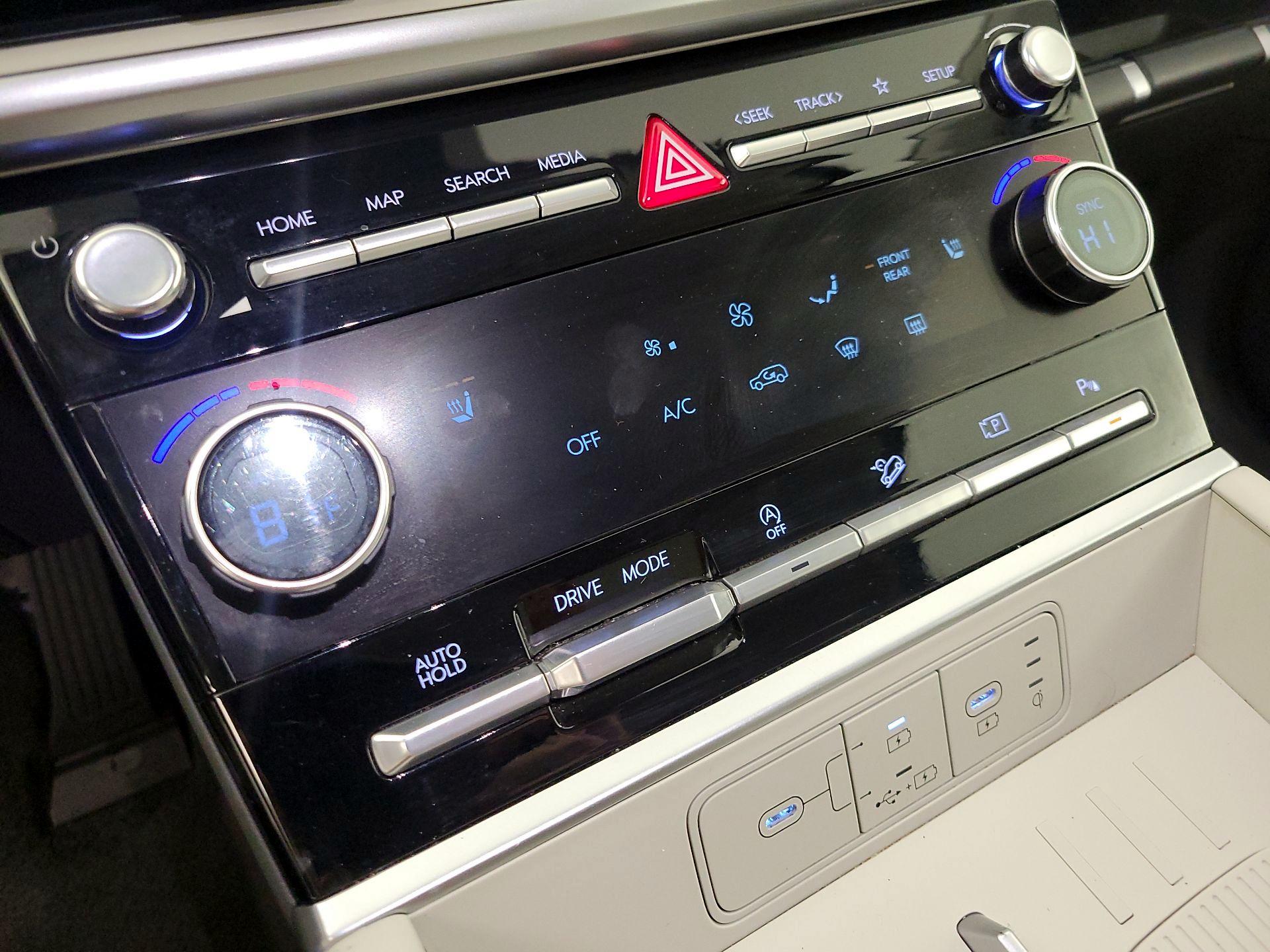 Thumbnail: 2025 Hyundai Santa Fe - 16