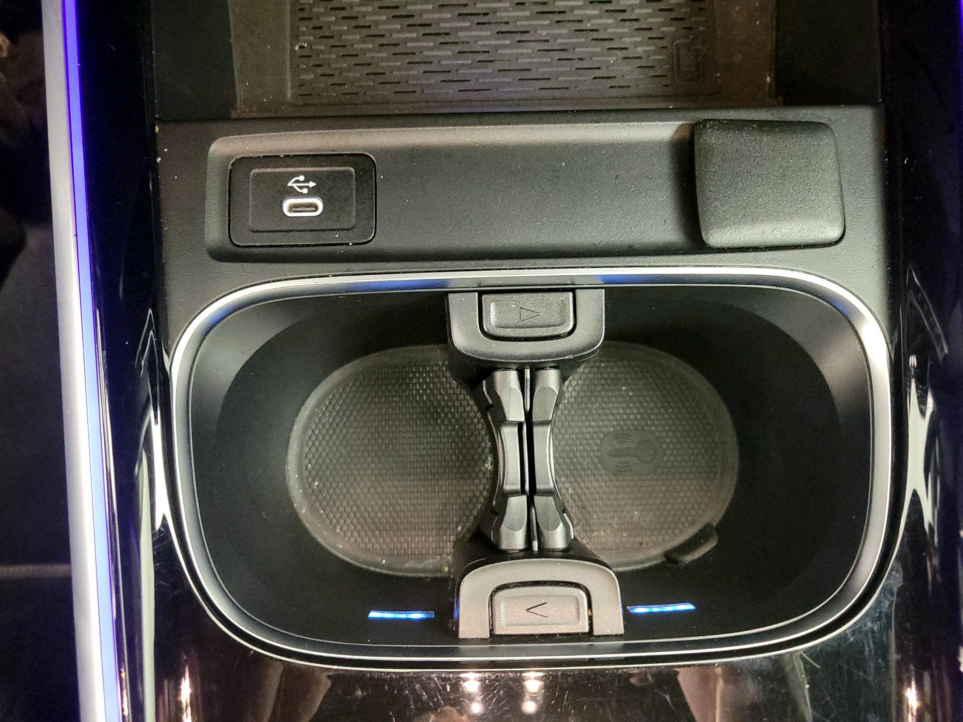 Thumbnail: 2024 Mercedes-Benz GLB - 19