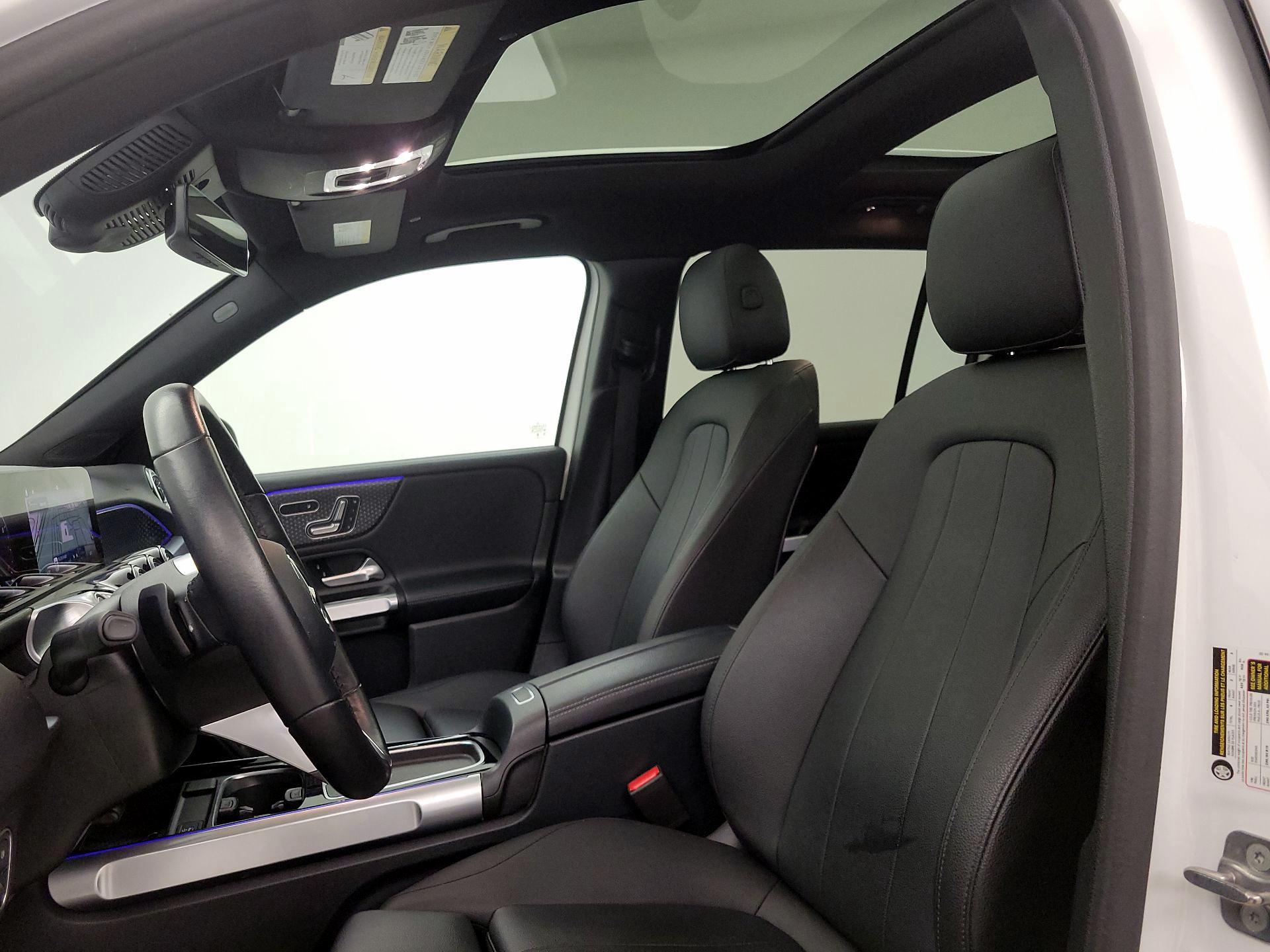 Thumbnail: 2024 Mercedes-Benz GLB - 20