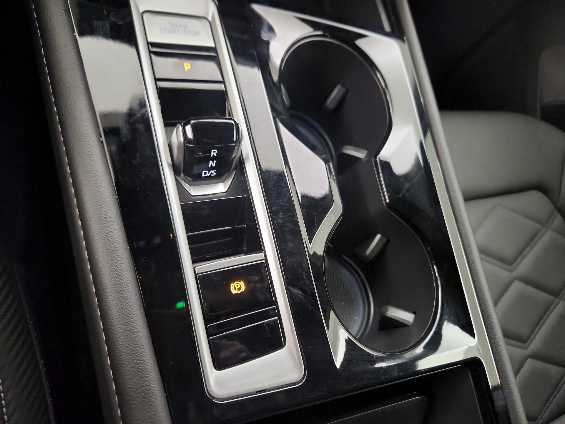 Thumbnail: 2025 Volkswagen Atlas - 17