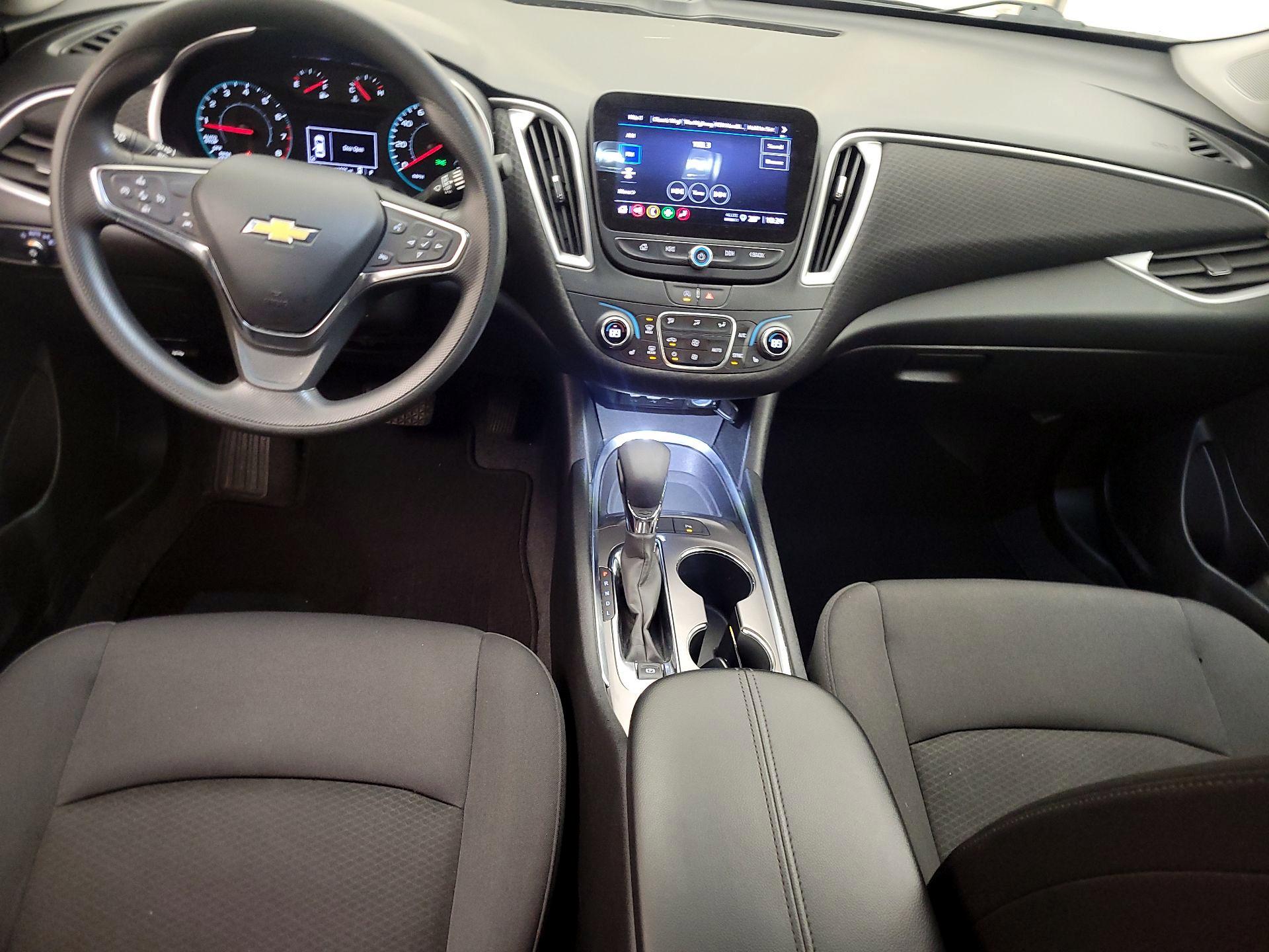 Thumbnail: 2024 Chevrolet Malibu - 9