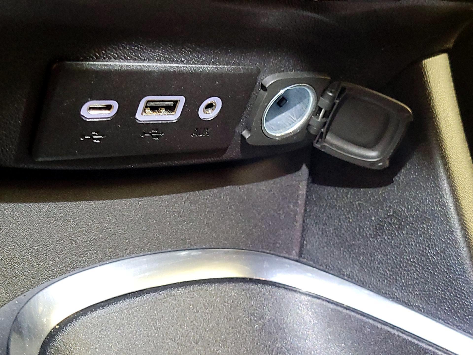 Thumbnail: 2024 Chevrolet Malibu - 18