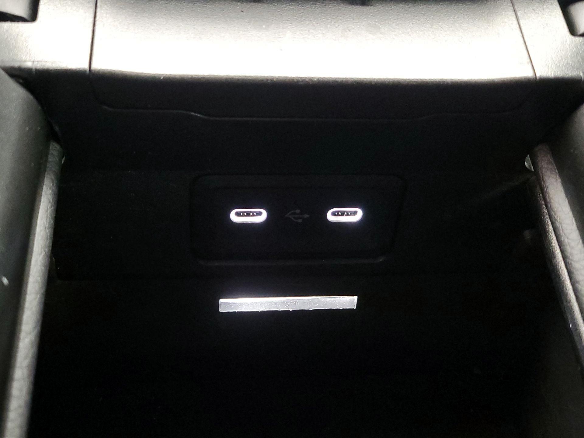 Thumbnail: 2024 Mercedes-Benz C-Class - 18