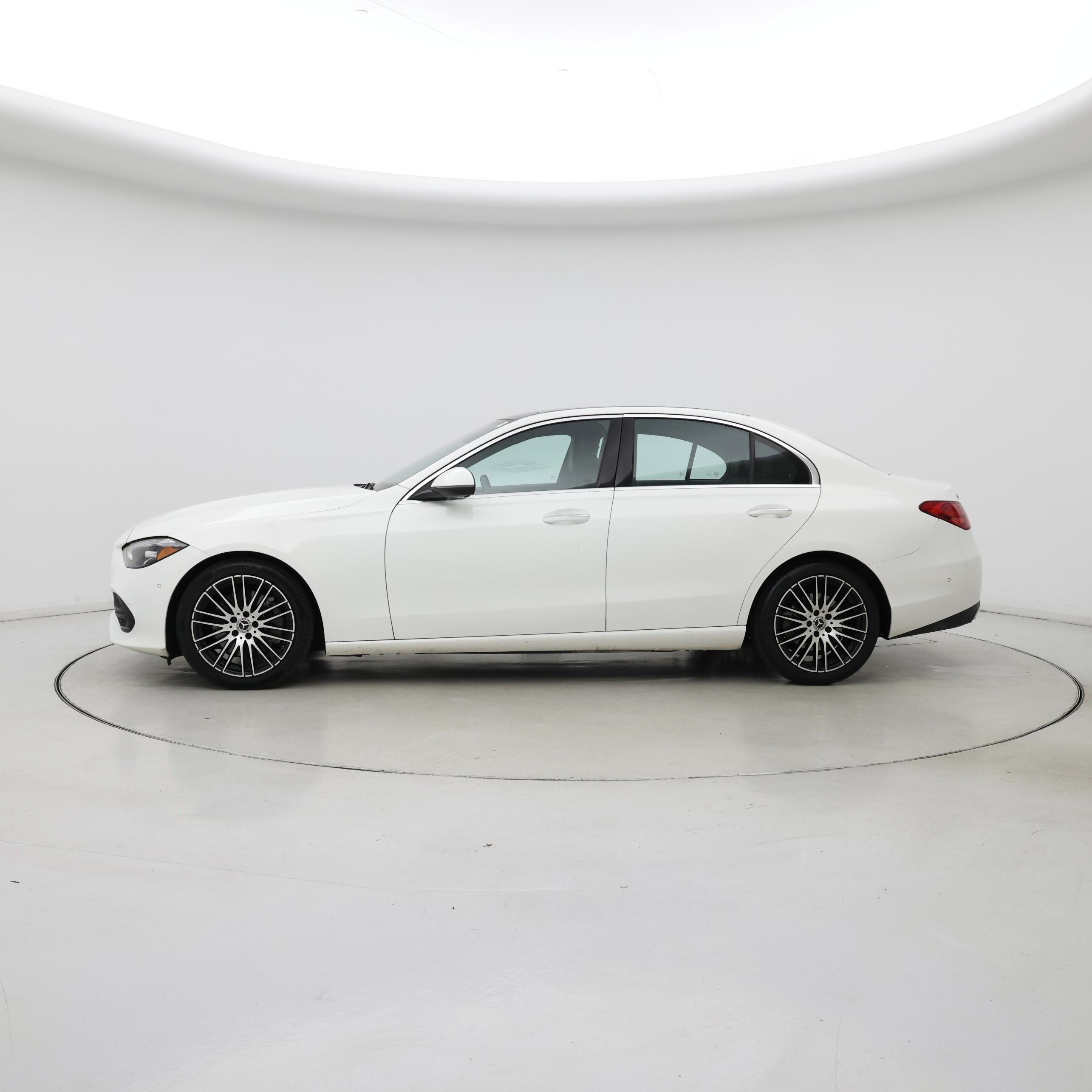 Thumbnail: 2024 Mercedes-Benz C-Class - 3