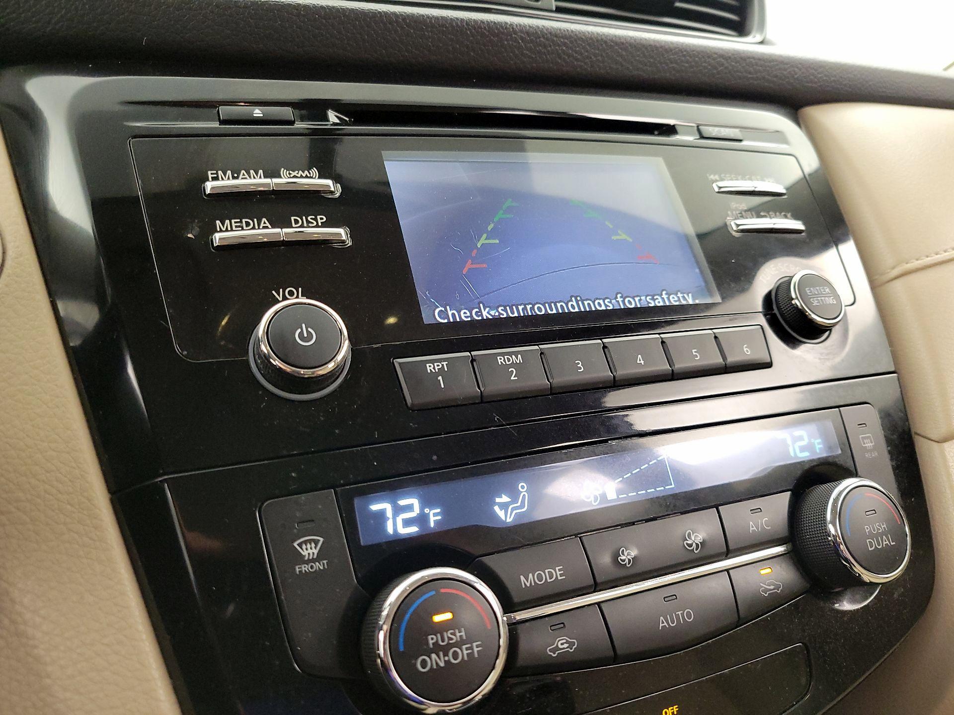 Thumbnail: 2017 Nissan Rogue - 14