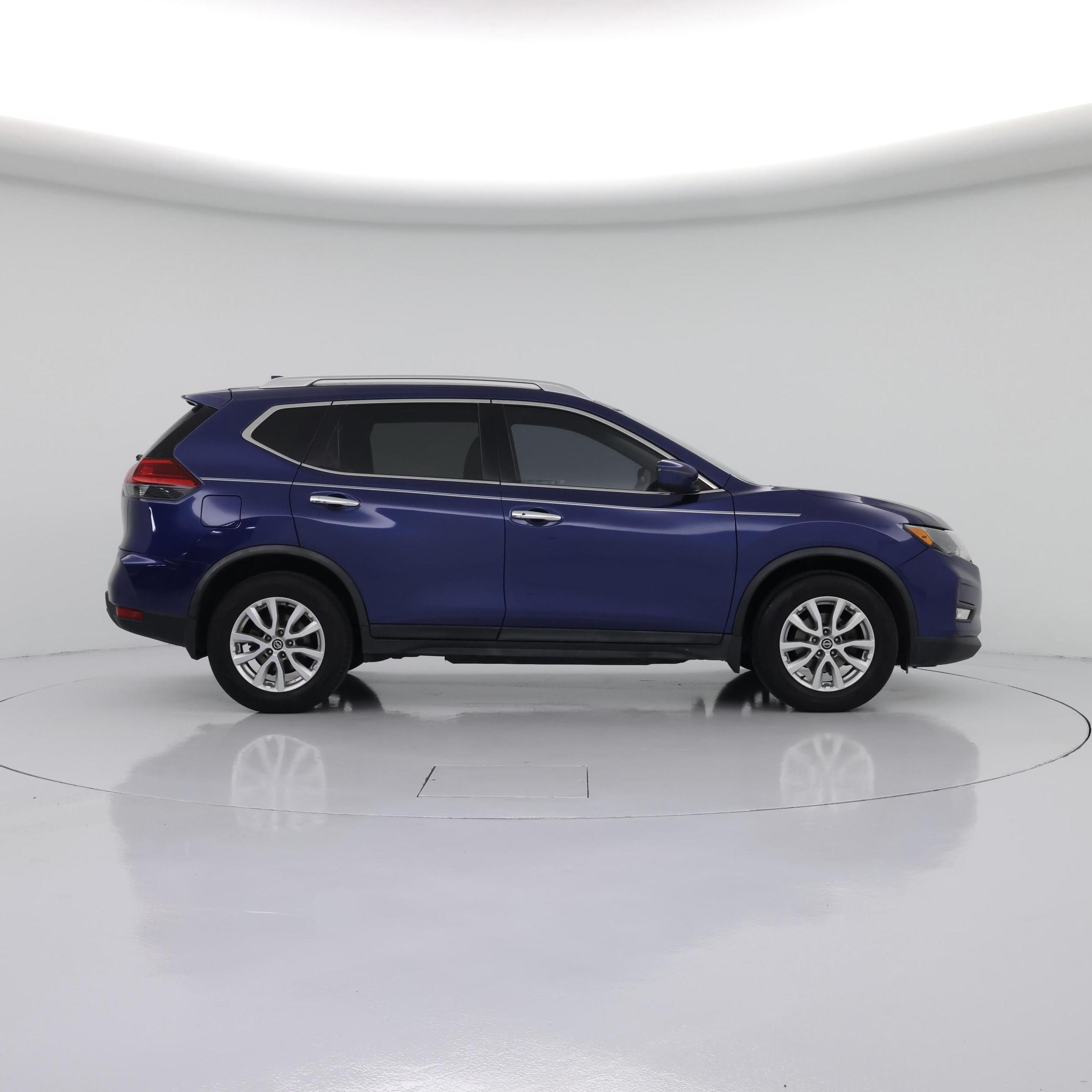 Thumbnail: 2017 Nissan Rogue - 7
