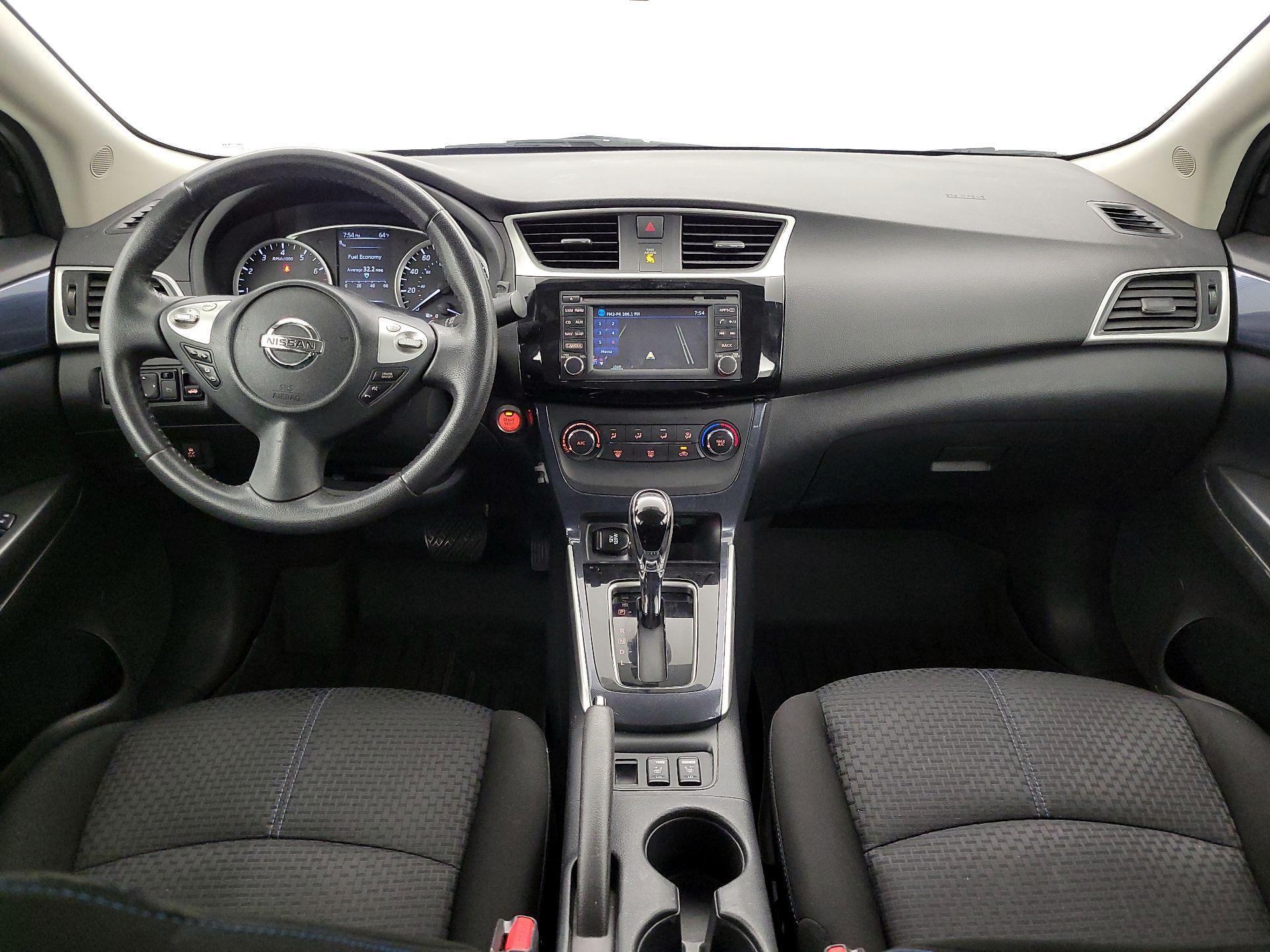 Thumbnail: 2016 Nissan Sentra - 9