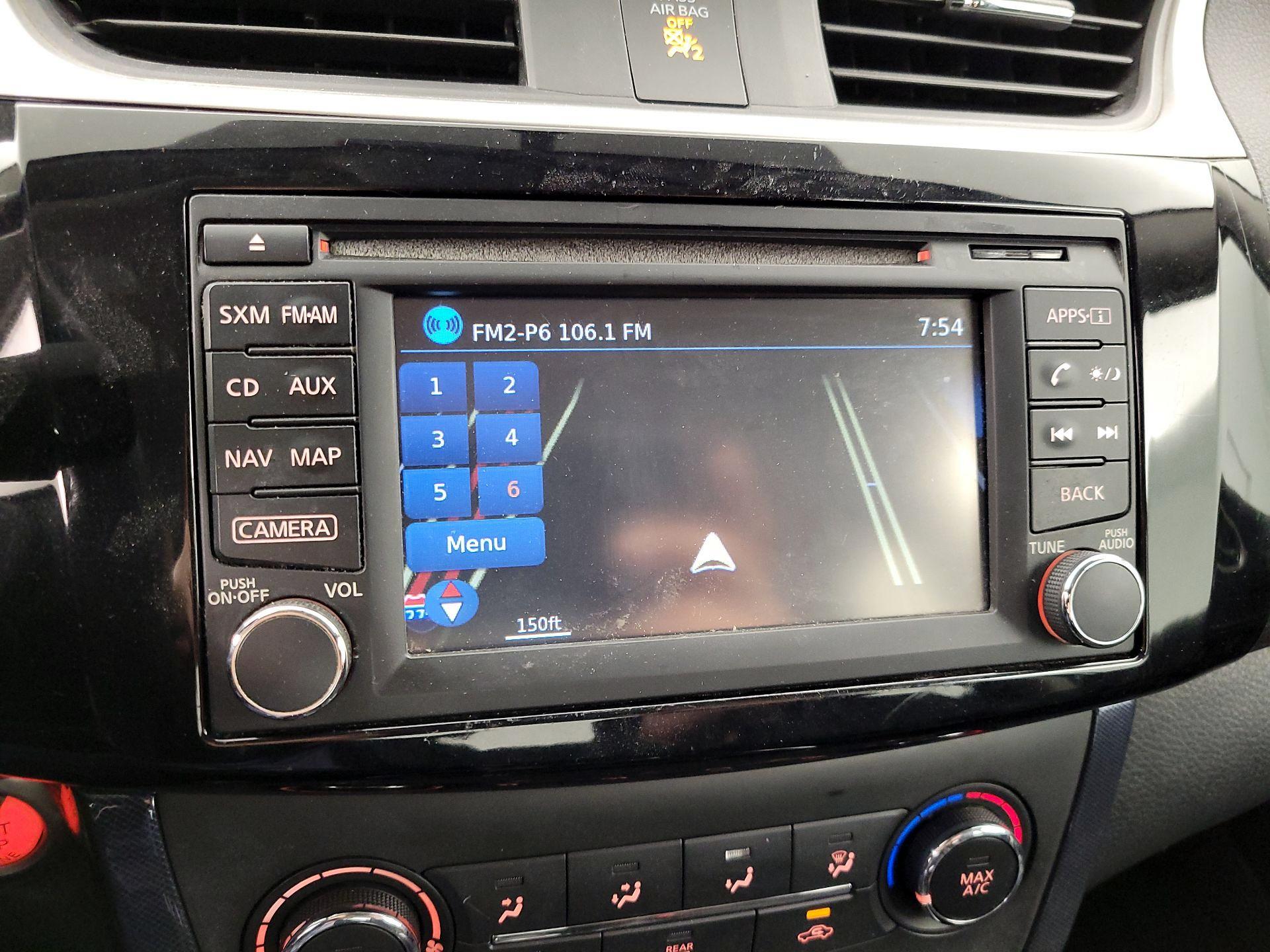 Thumbnail: 2016 Nissan Sentra - 14